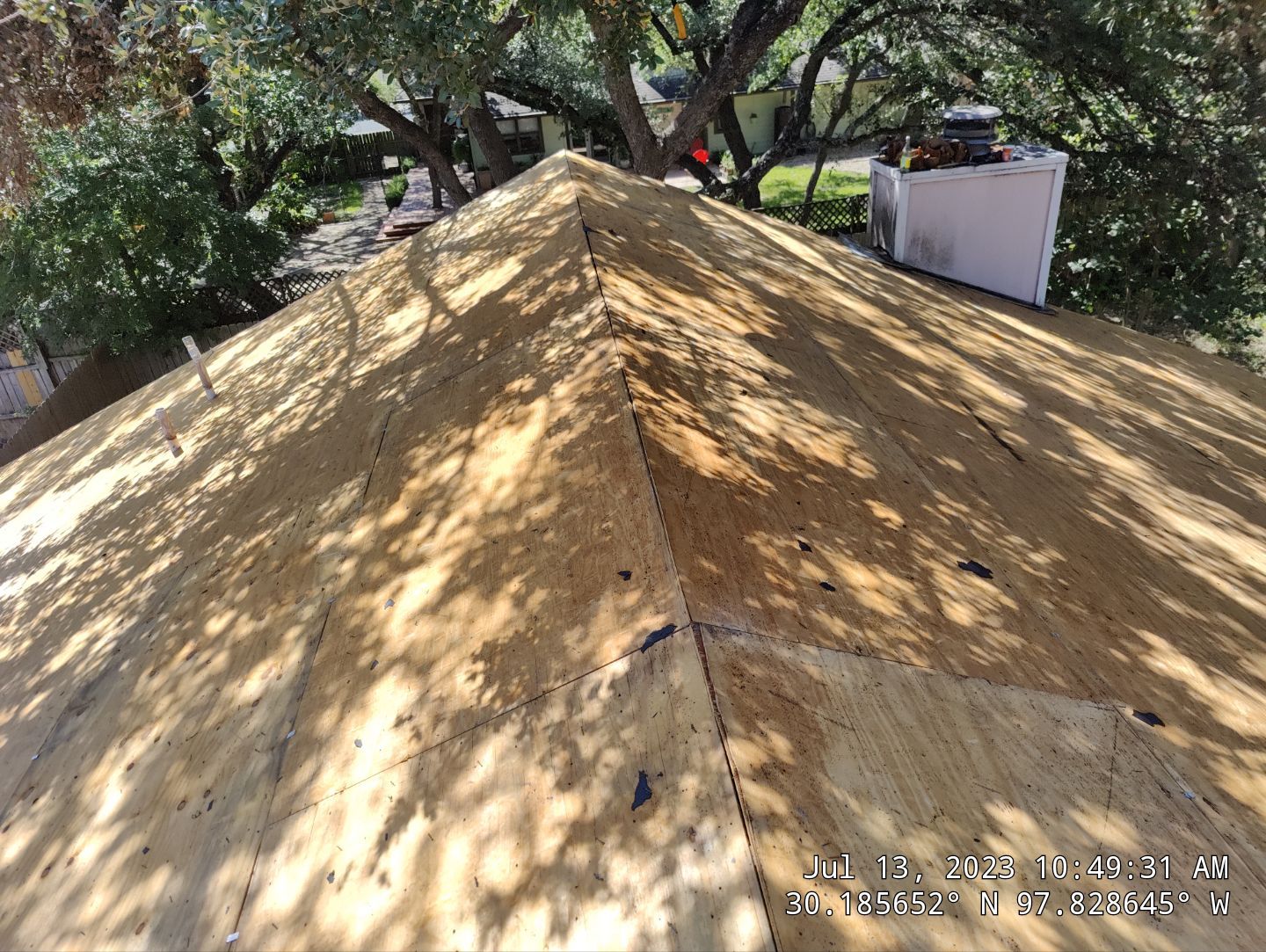 Residential Roofing Installation using Owens Corning Oakridge Estate Grey by DeZign Roofing & Exteriors