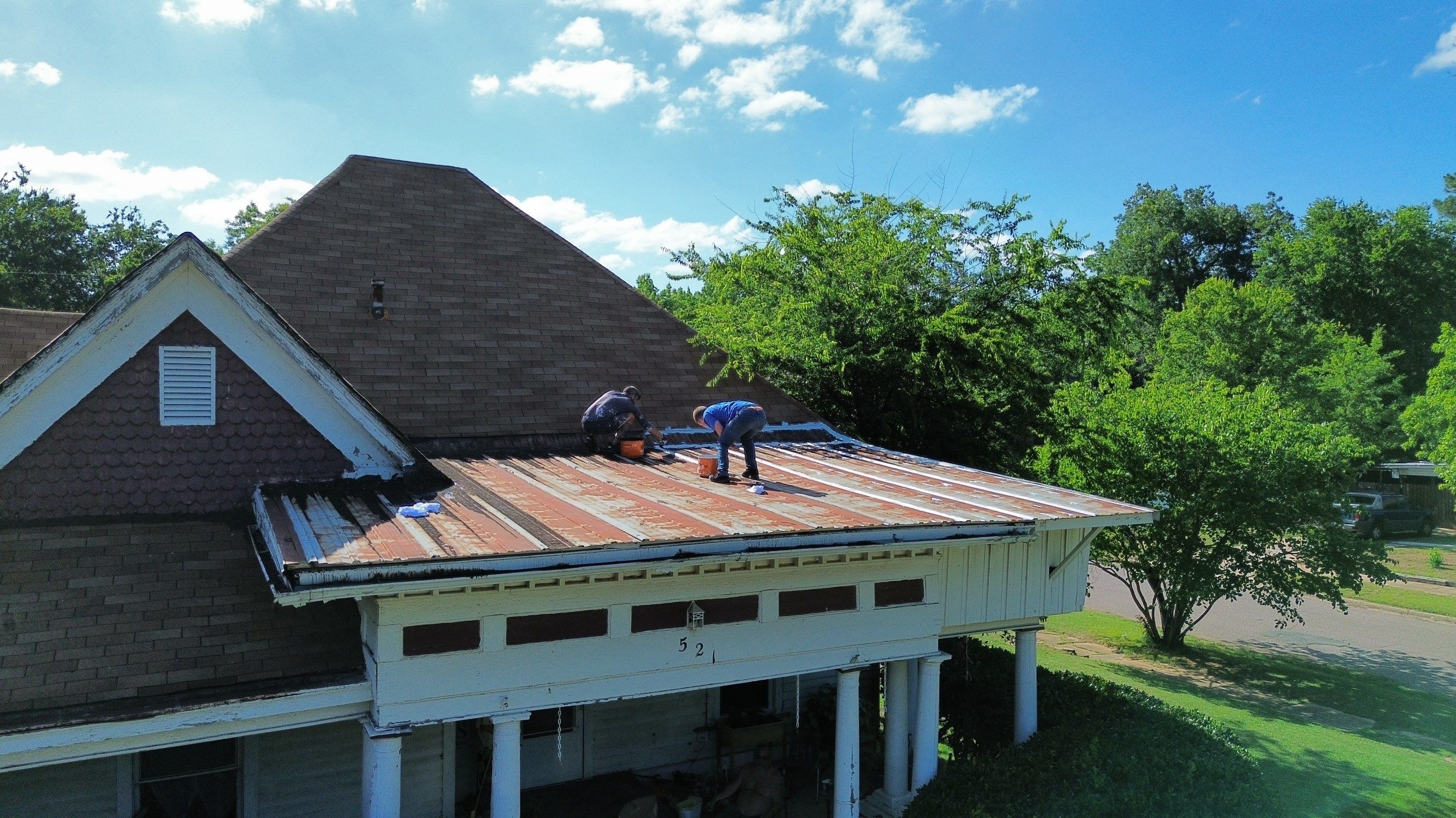 Residential Asphalt Shingle Repair and Metal Roof Coating in Durant by BANA Roofing and Solar Supply