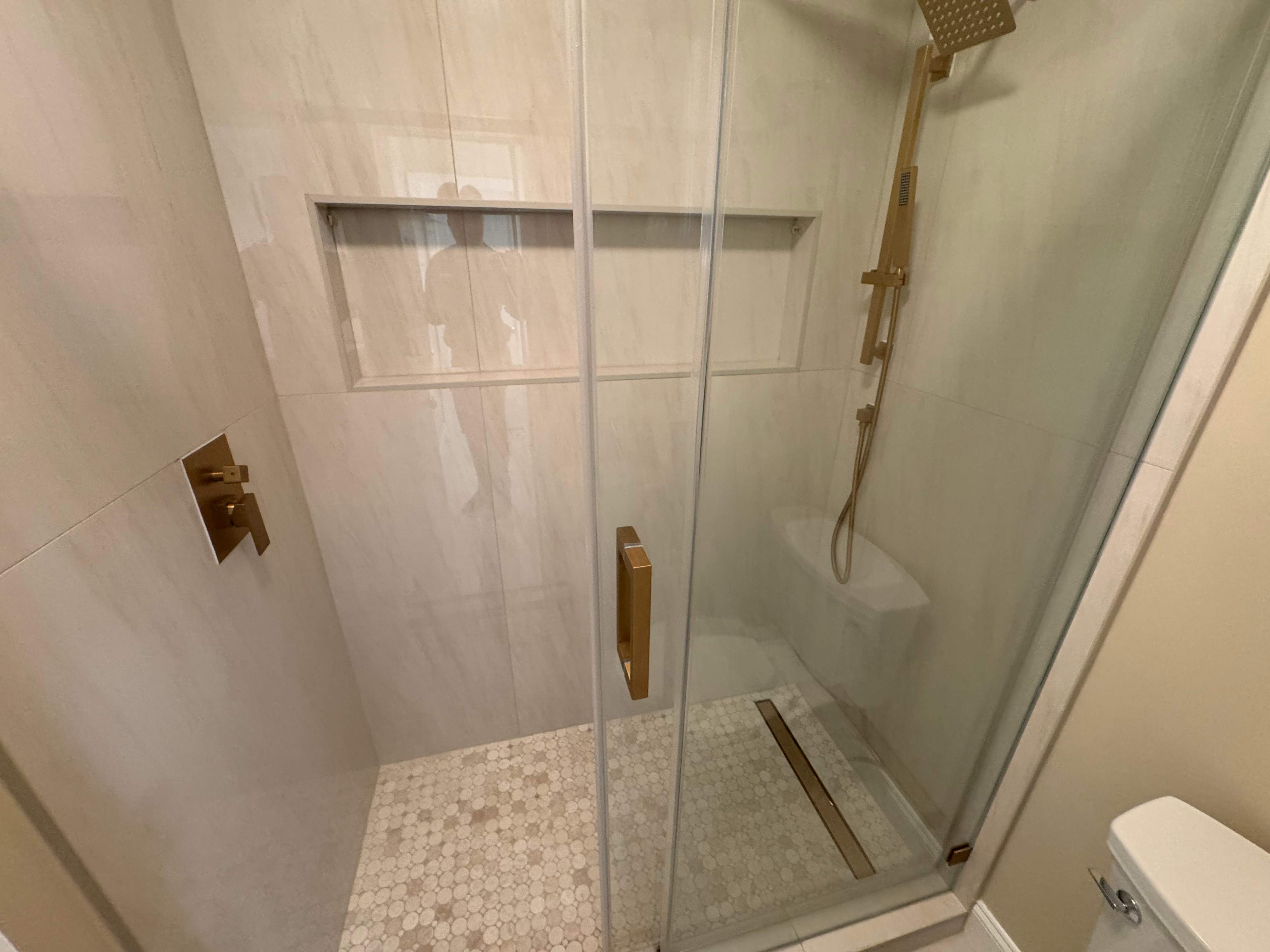 Jack and Jill bathroom renovation by Prudencio