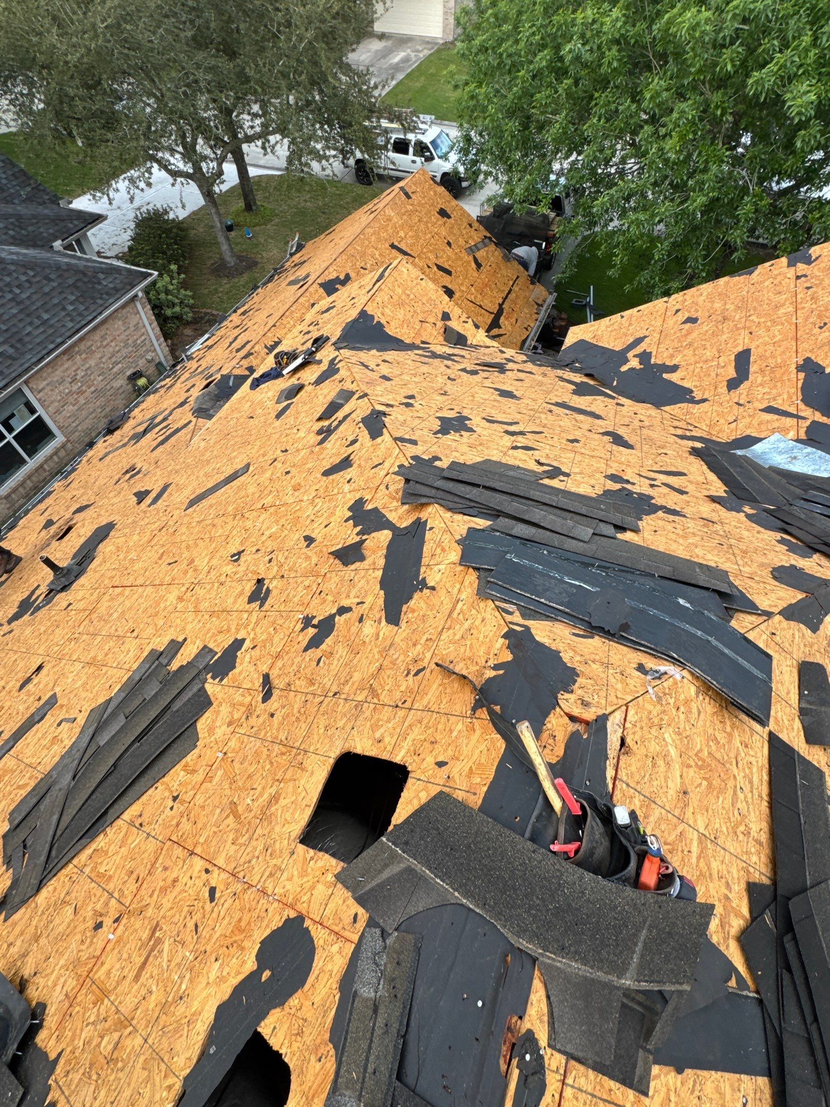 Kingwood Roof Installation using Atlas Pinnacle Pristine by Modern BYLT Roofing & Construction