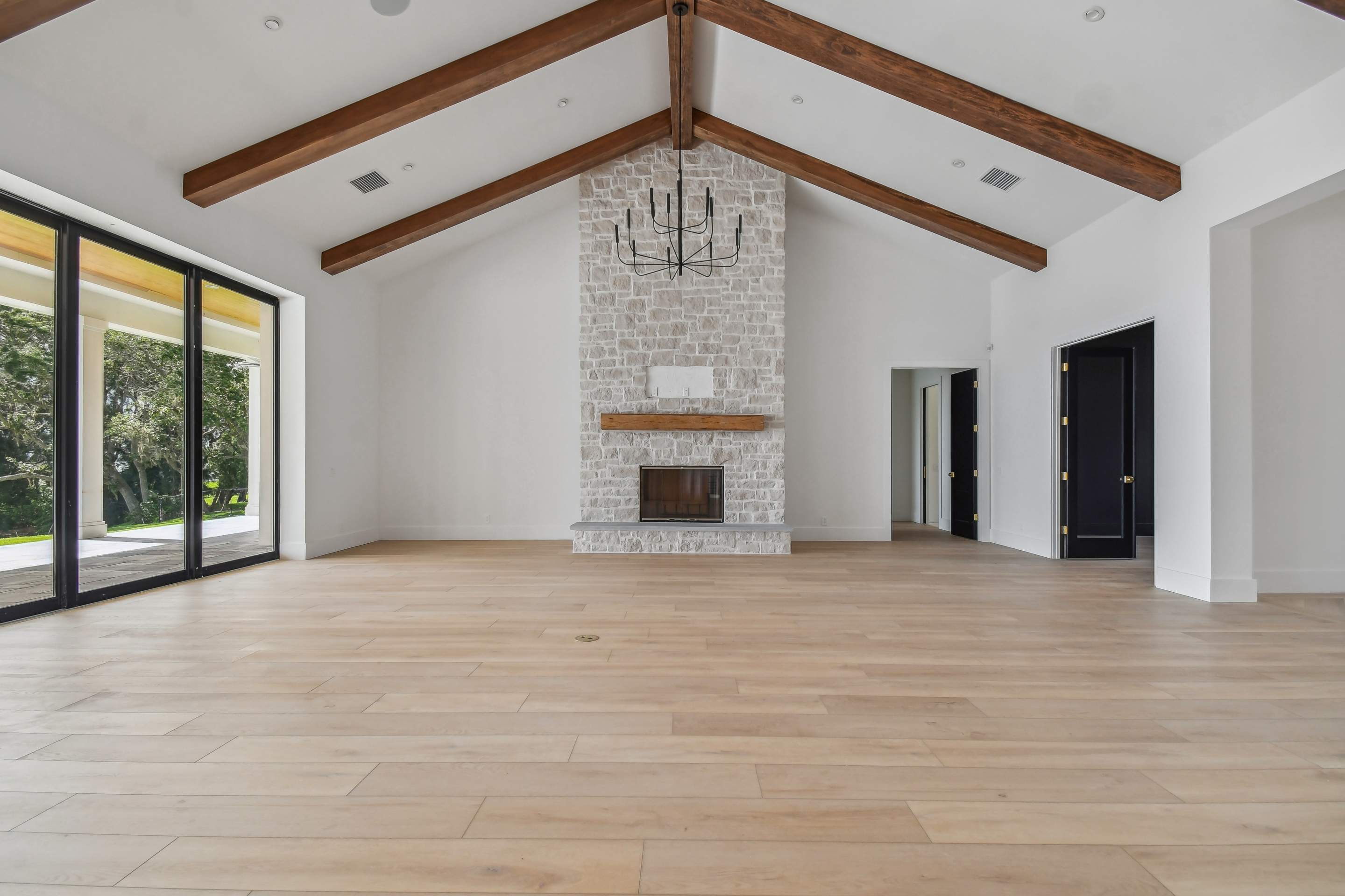 Custom Kingston by Lyons Heritage Tampa, LLC