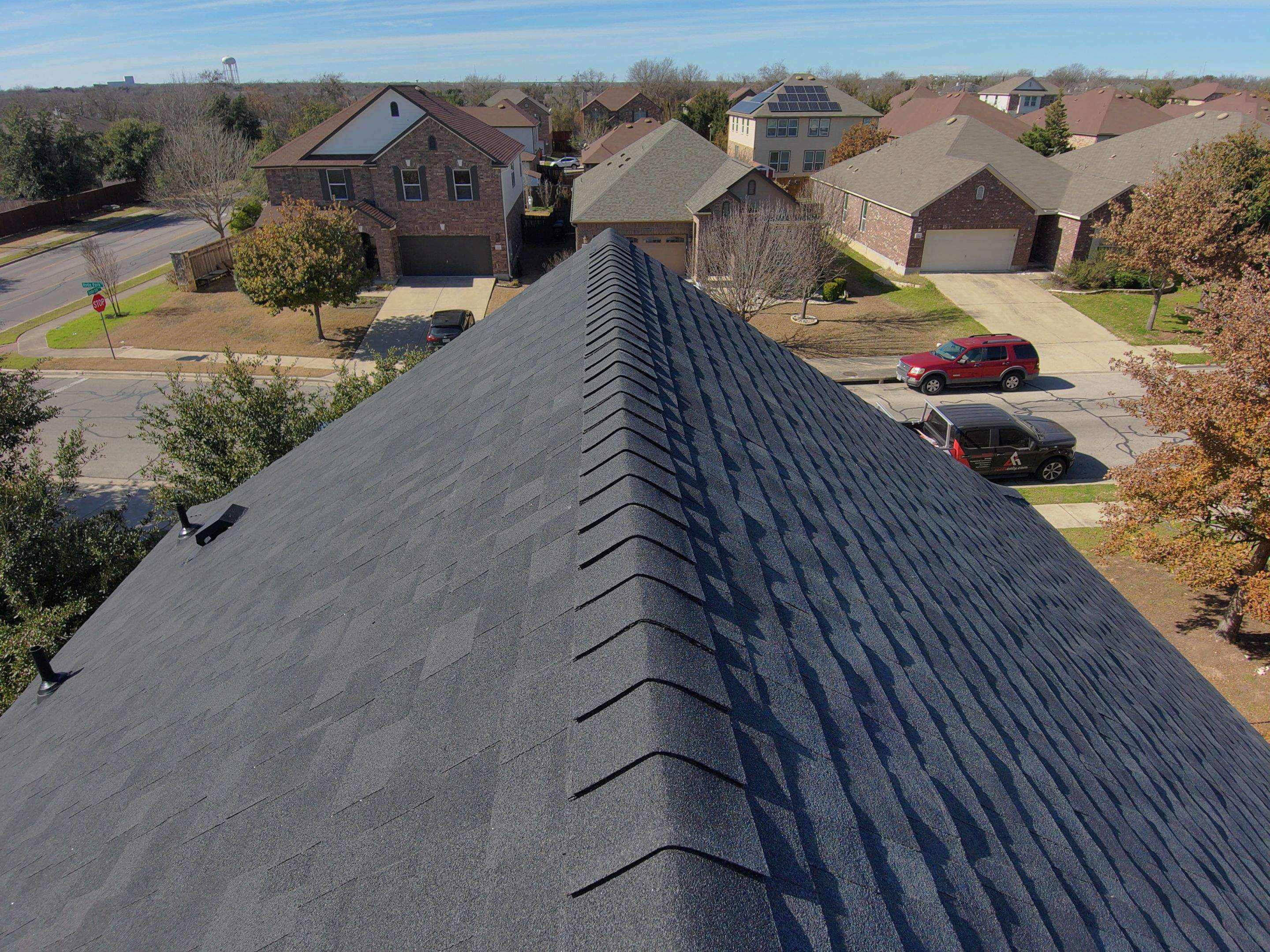 Onyx Black - Owens Corning TruDefinition Duration by RoofsOnly.com