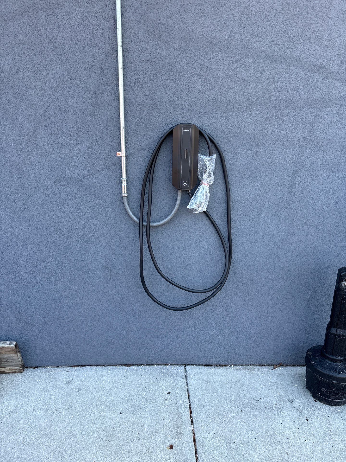 Selectric LLC featured photo.