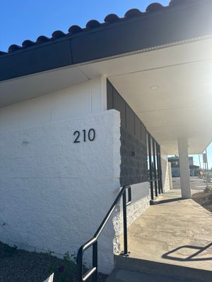 Manuels Exterior Commercial