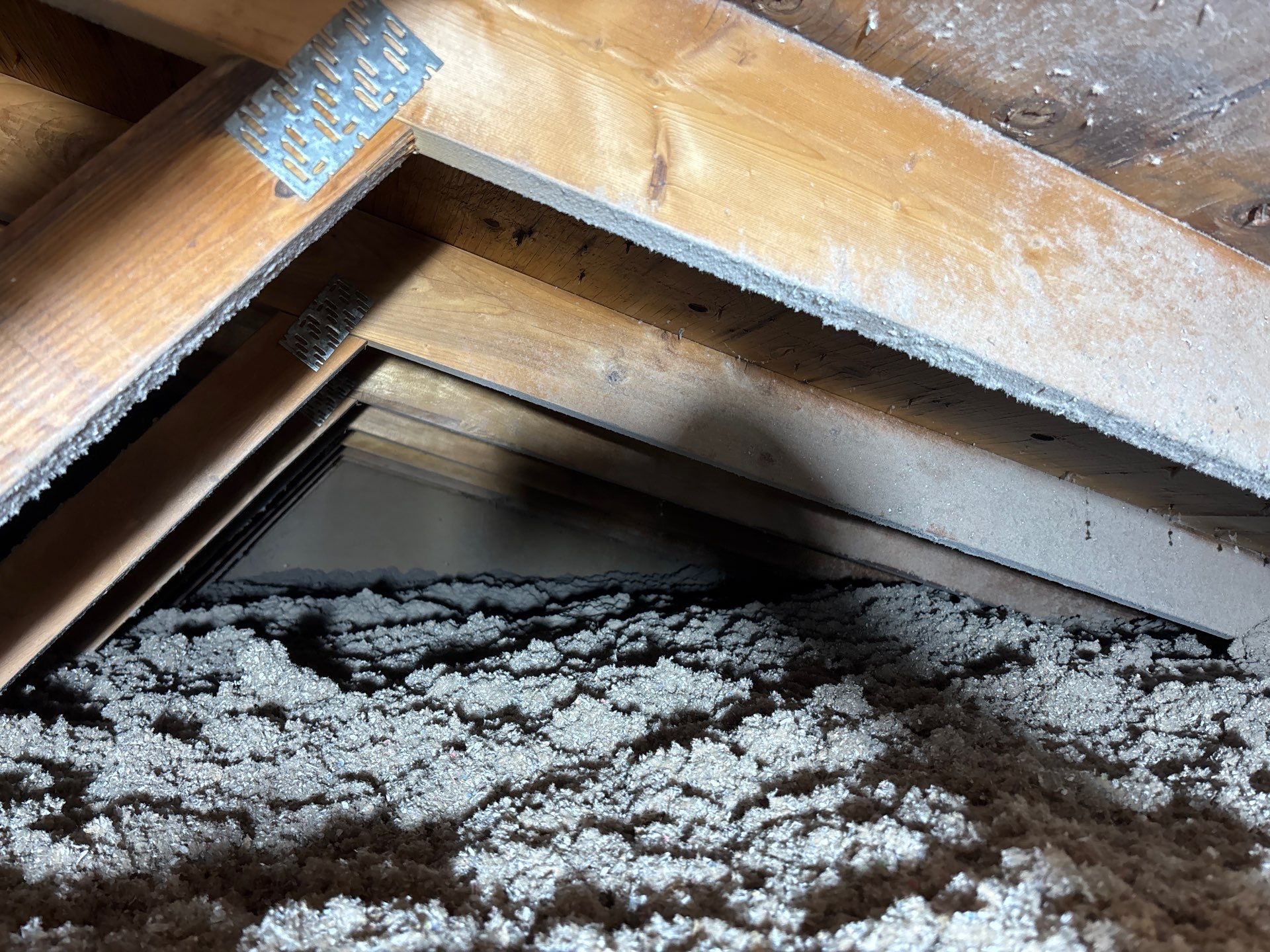 Stopping Ice Dams and Eliminating Drafts in Canonsburg, PA 15317 by Home Environment Solutions