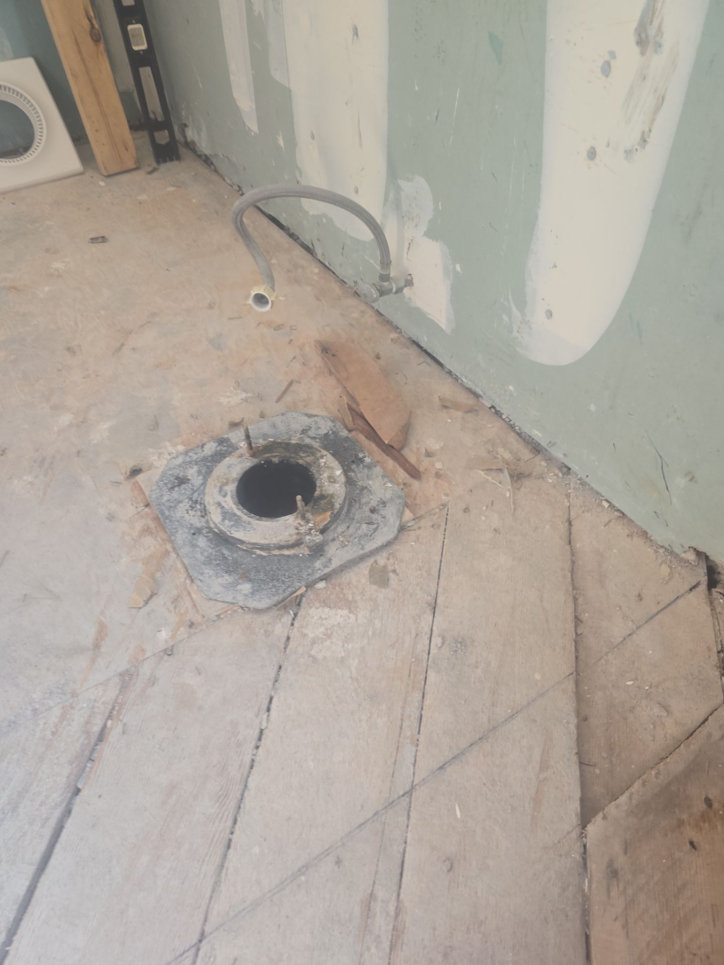 Checking for Water Leaks, Installing New Piping, and Testing Water Flow by Us Plumbing 