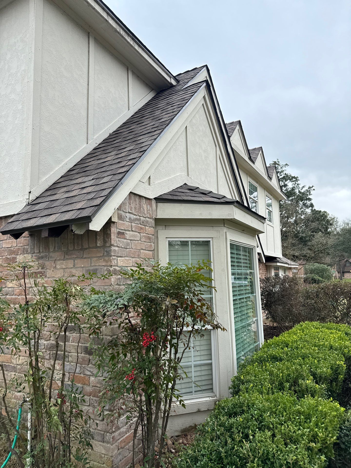 55 Square Titan Natural timber  by Sirius Roofing