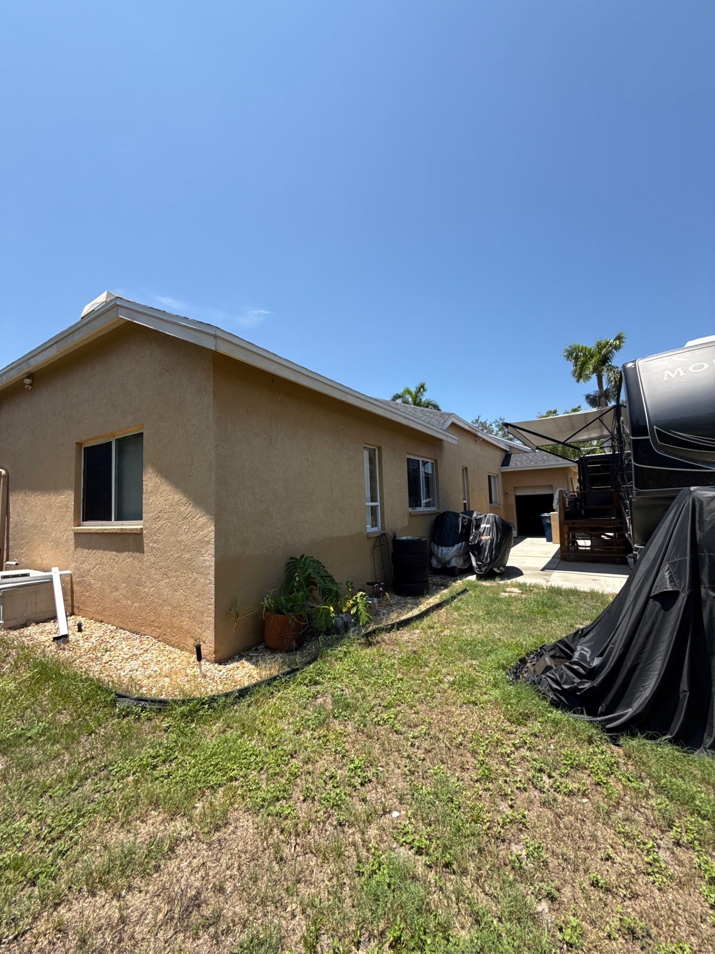 7-Inch Box Seamless Gutters in Bradenton FL by Gutter Professors