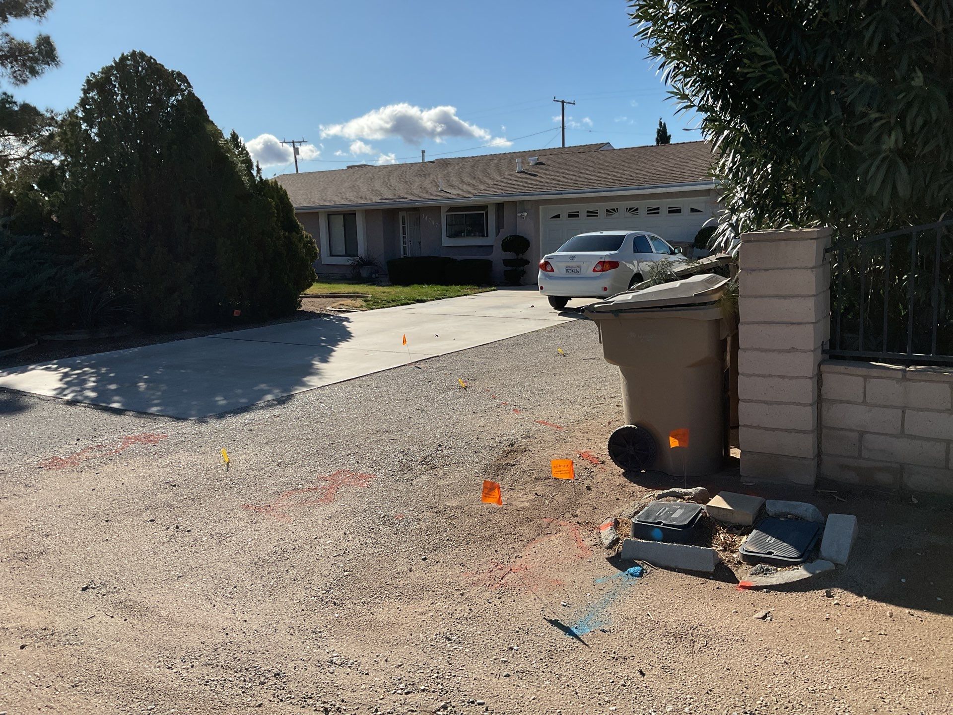 Fence Installation using chain -link by Fence Guys Inc.
