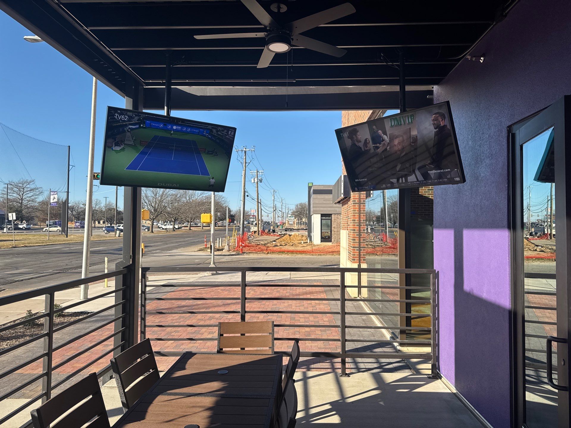 Large Sports Bar AV install by AVSi