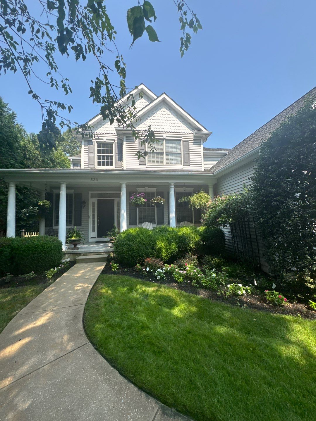 Concrete Cleaning by SJ Exterior