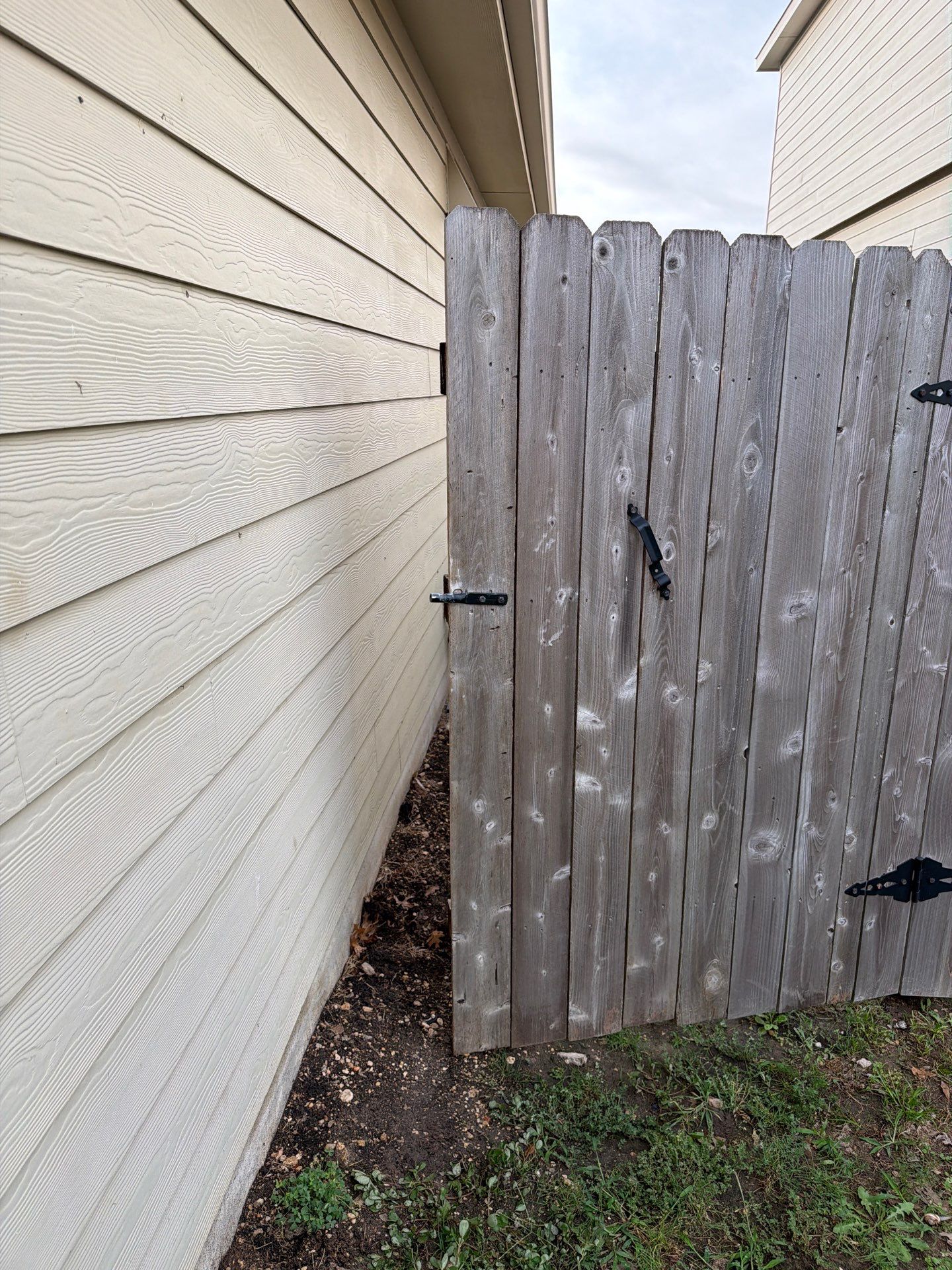 Fence and gate repair done right! 💪 by Rhino Home Care