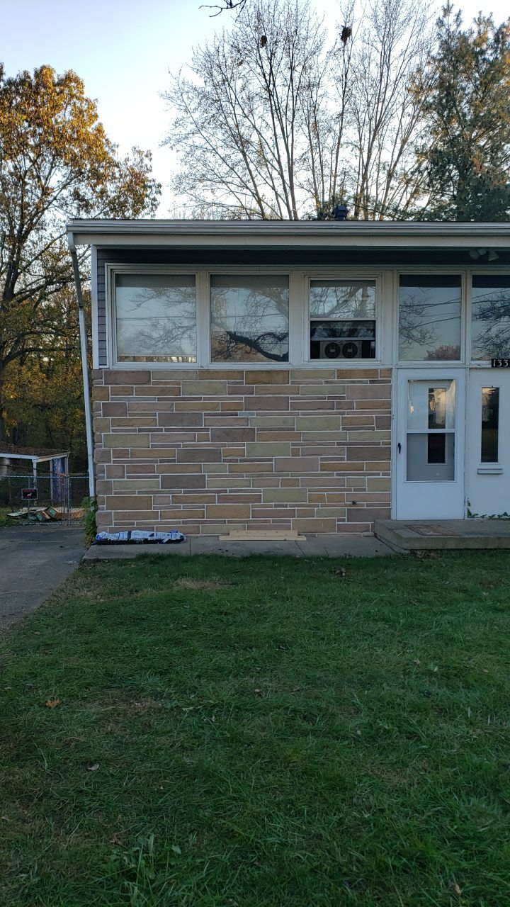 Brand: Atlas Pinnacle Color: Pristine Scotchgard Pweter Drip: White by Eagle Eye Roofing