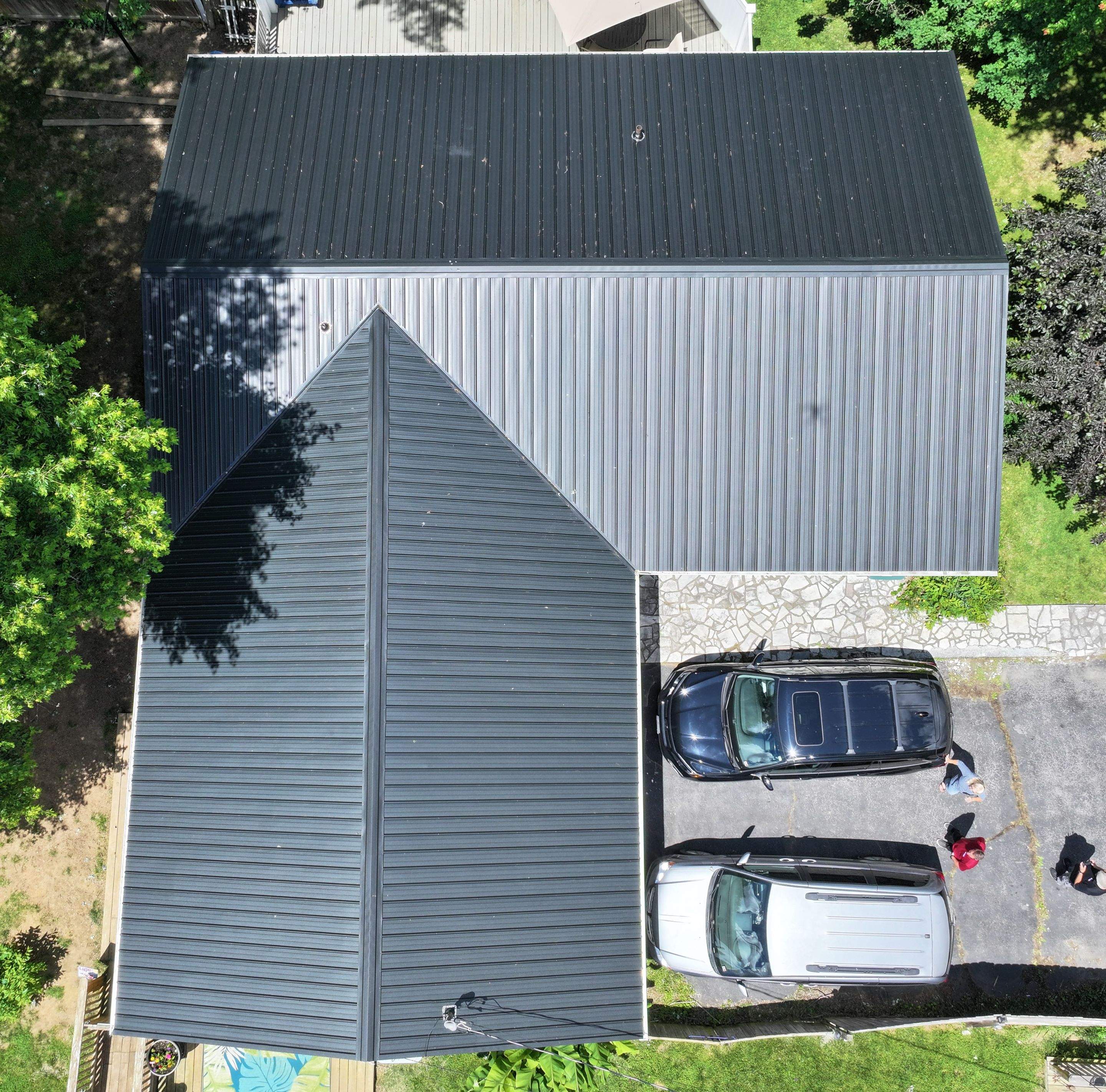 Blevins Residence by Omnia Roofing