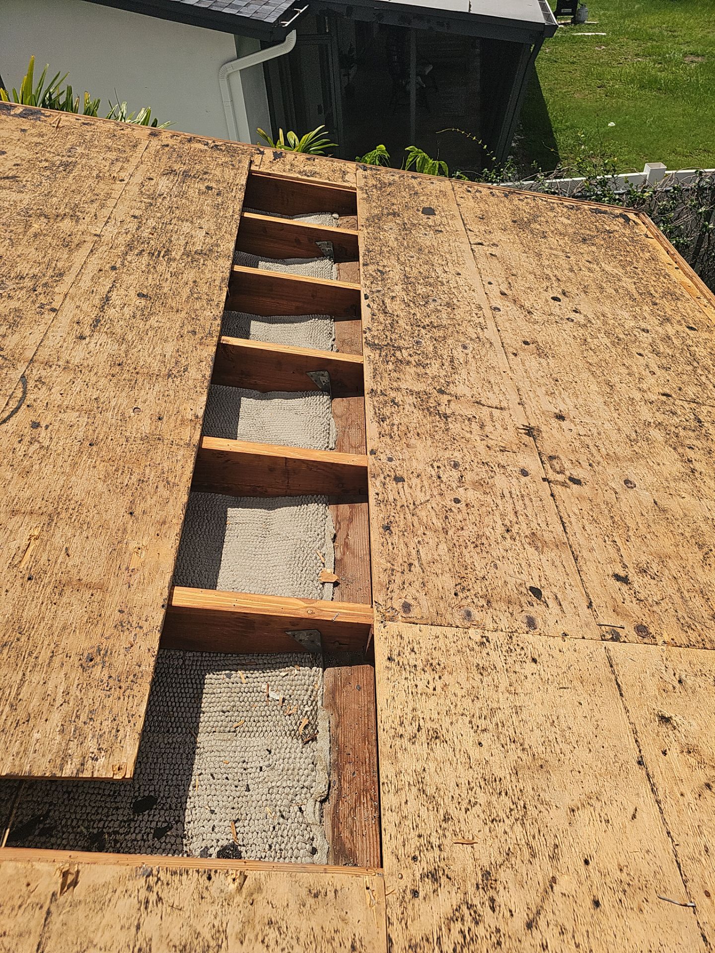 Project in St. Petersburg 33711 by Mitchell Roofing Company LLC 