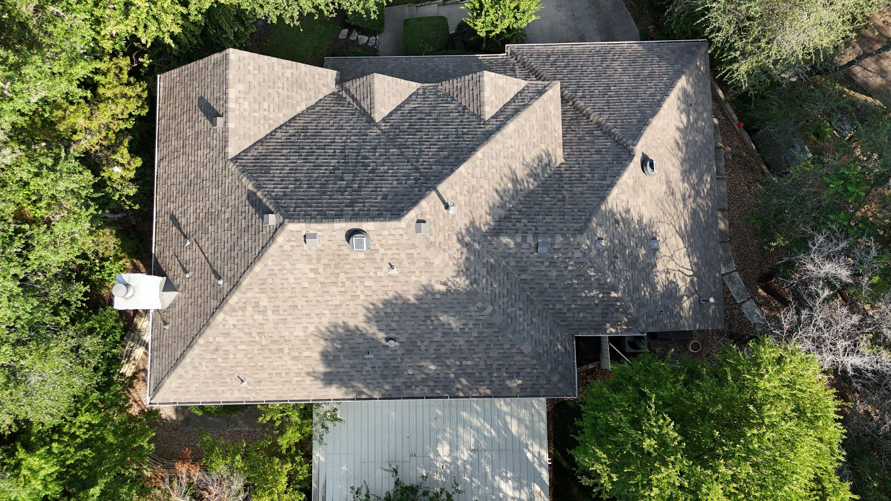 Weathered Wood Plus - Malarkey Highlander by RoofsOnly.com