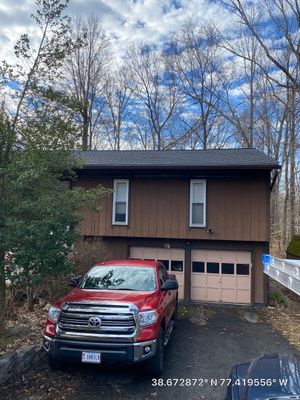Manassas: CertainTeed Landmark Designer Shingles in Charcoal Black