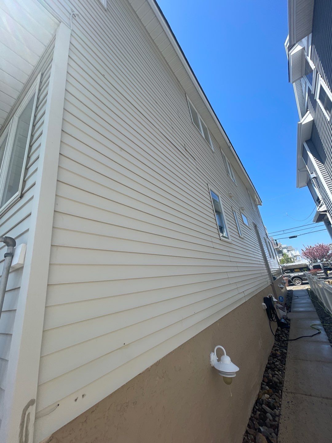 House Wash, Fence Cleaning & concrete Cleaning by SJ Exterior