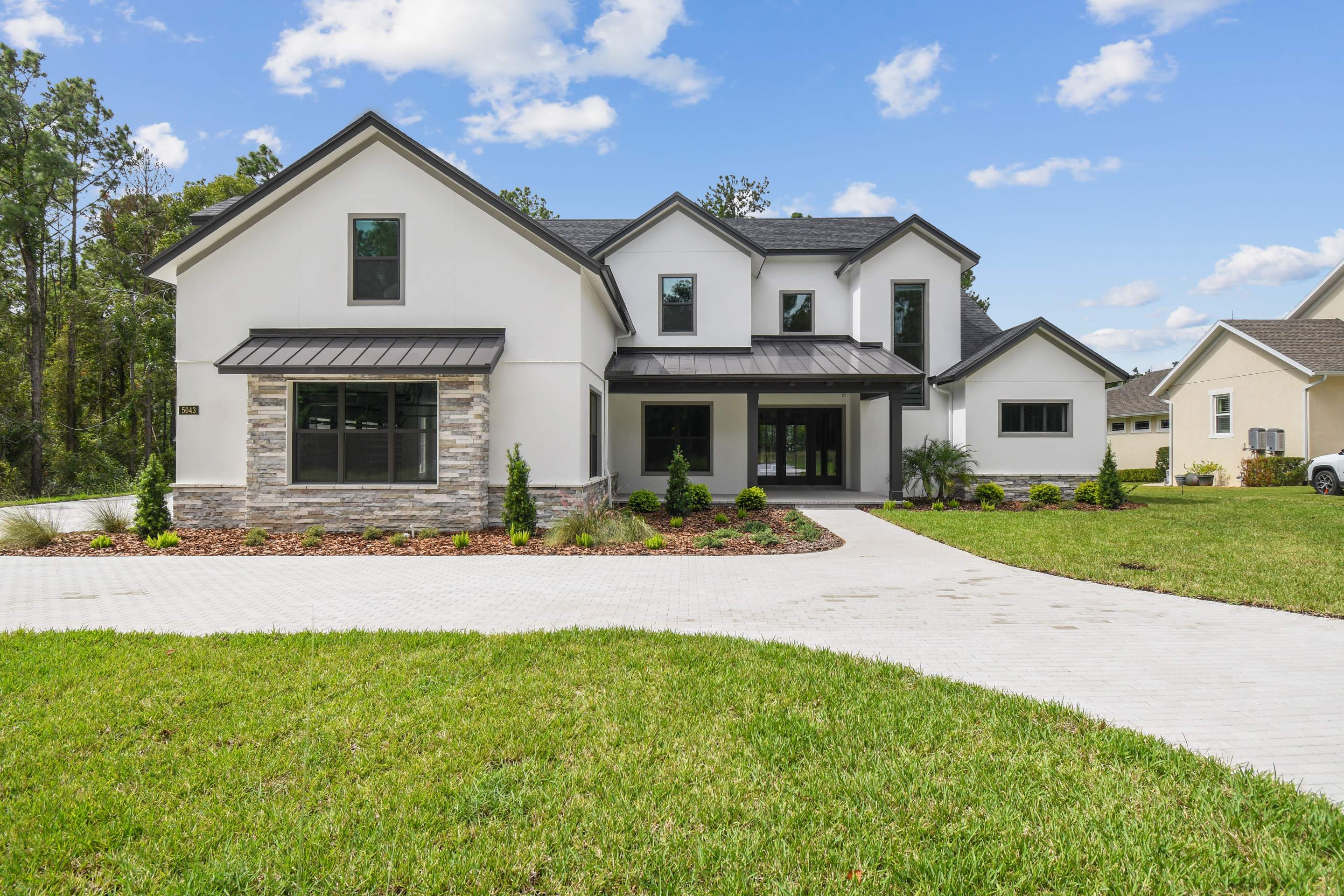 Custom Obsidian by Lyons Heritage Tampa, LLC