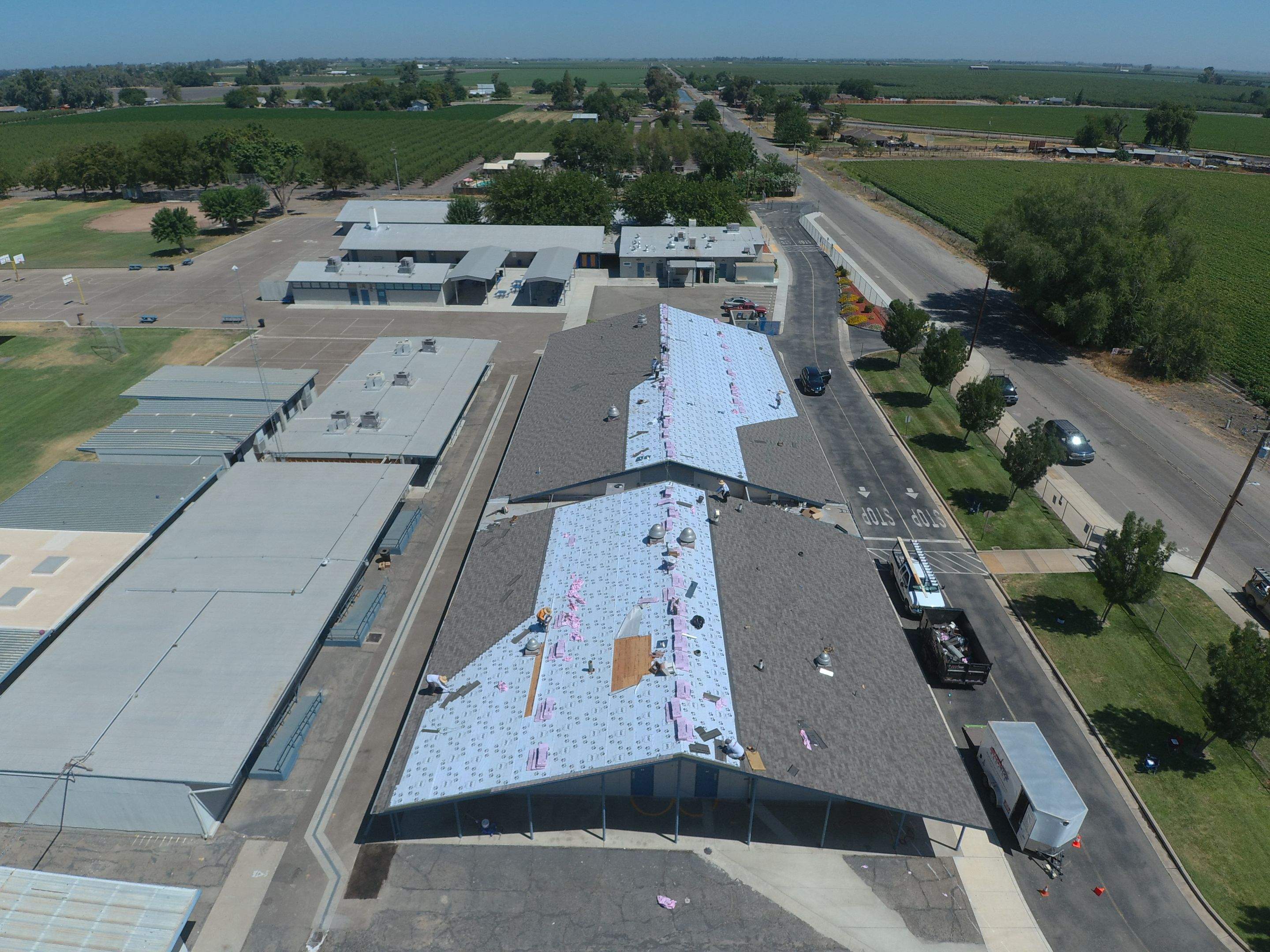 Certainteed Landmark Solaris shingle job using Certainteed Landmark Solaris composition shingles by Straight Edge Roofing Inc
