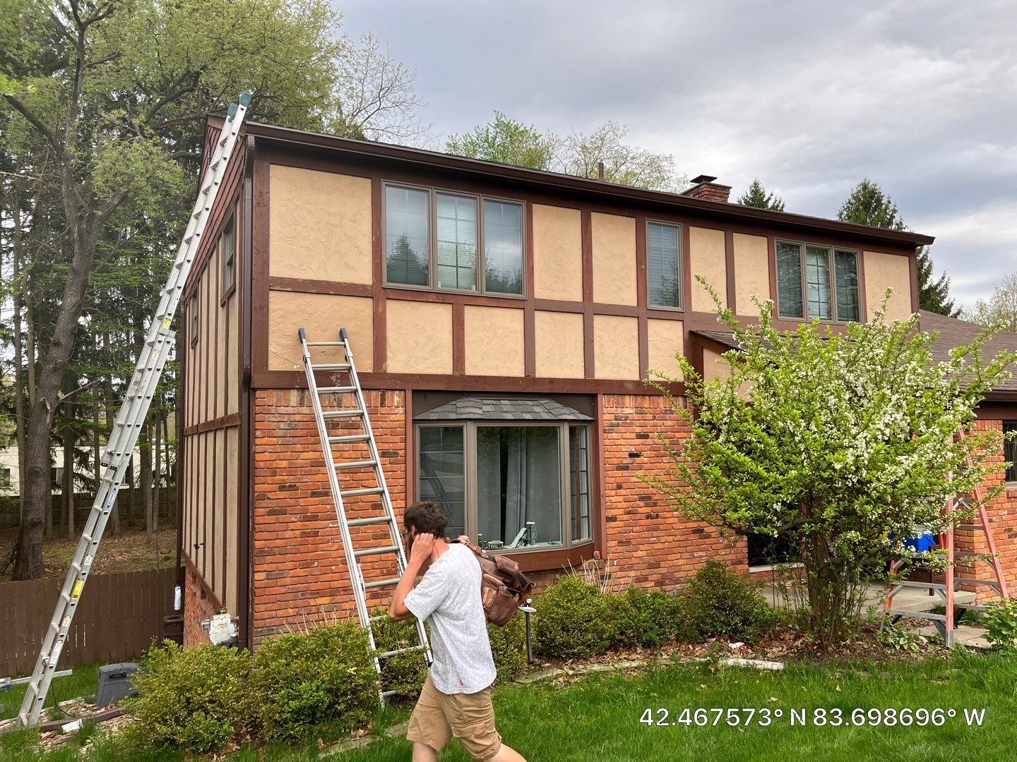 Siding Replacement using Alside D4 Odyssey-Plus Dutchlap by 180 Contractors