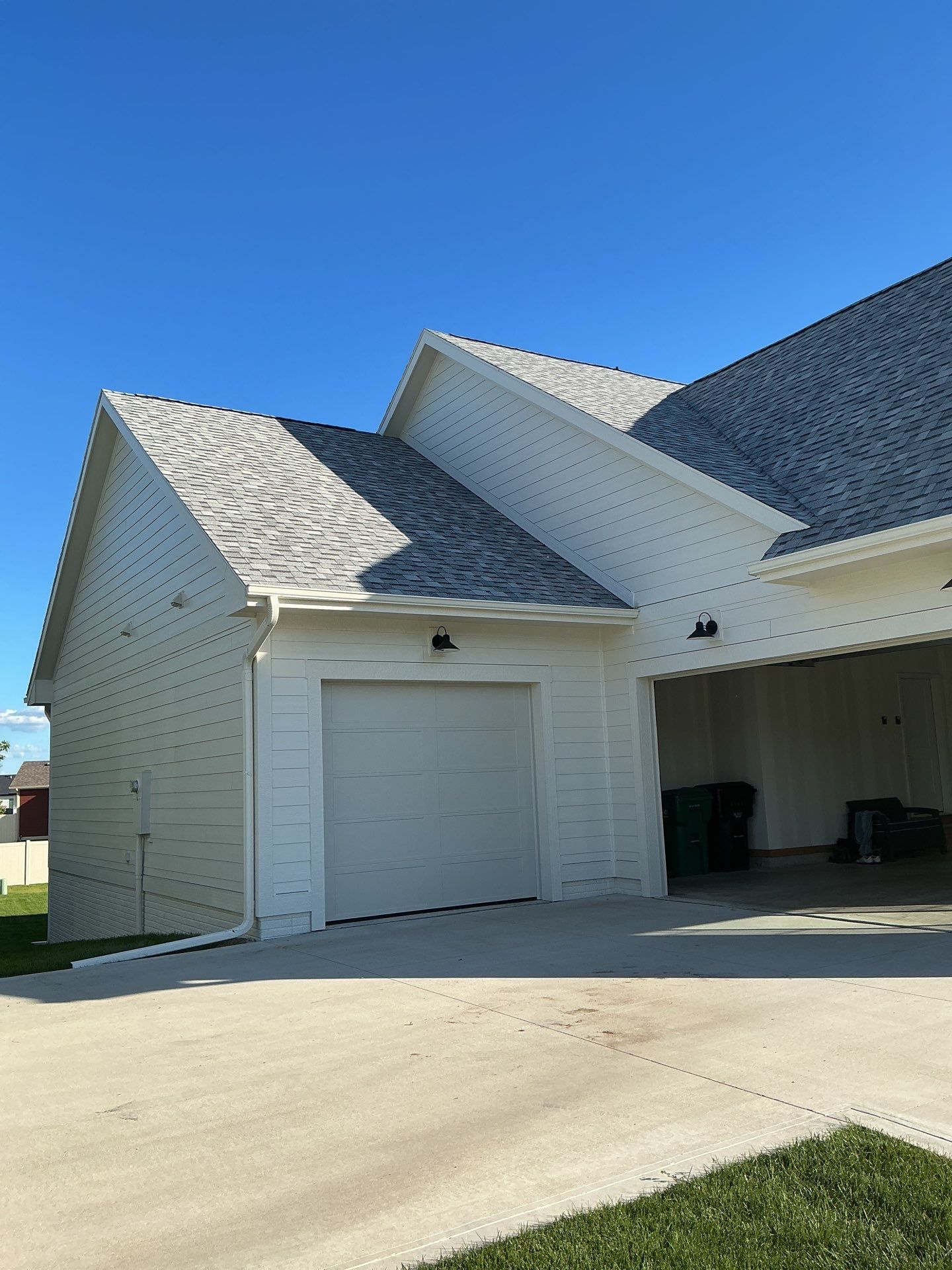 res ext repaint by Midwest Paint LLC