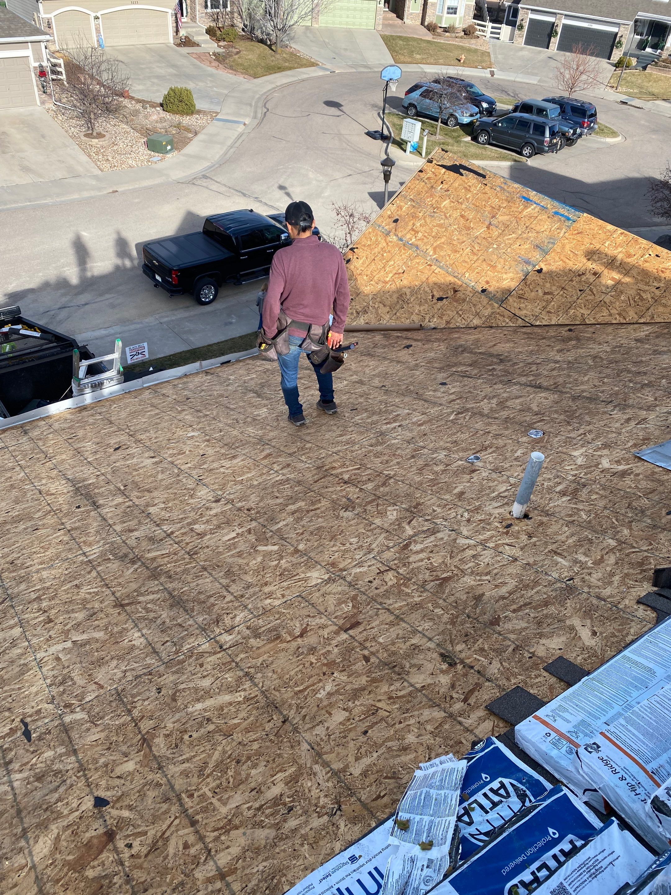Resdiental Hail Damage Roof Replacement using Atlas Pinnacle Class 4 Impact Resistant "Weathered Wood" color by Black Belt Roofing