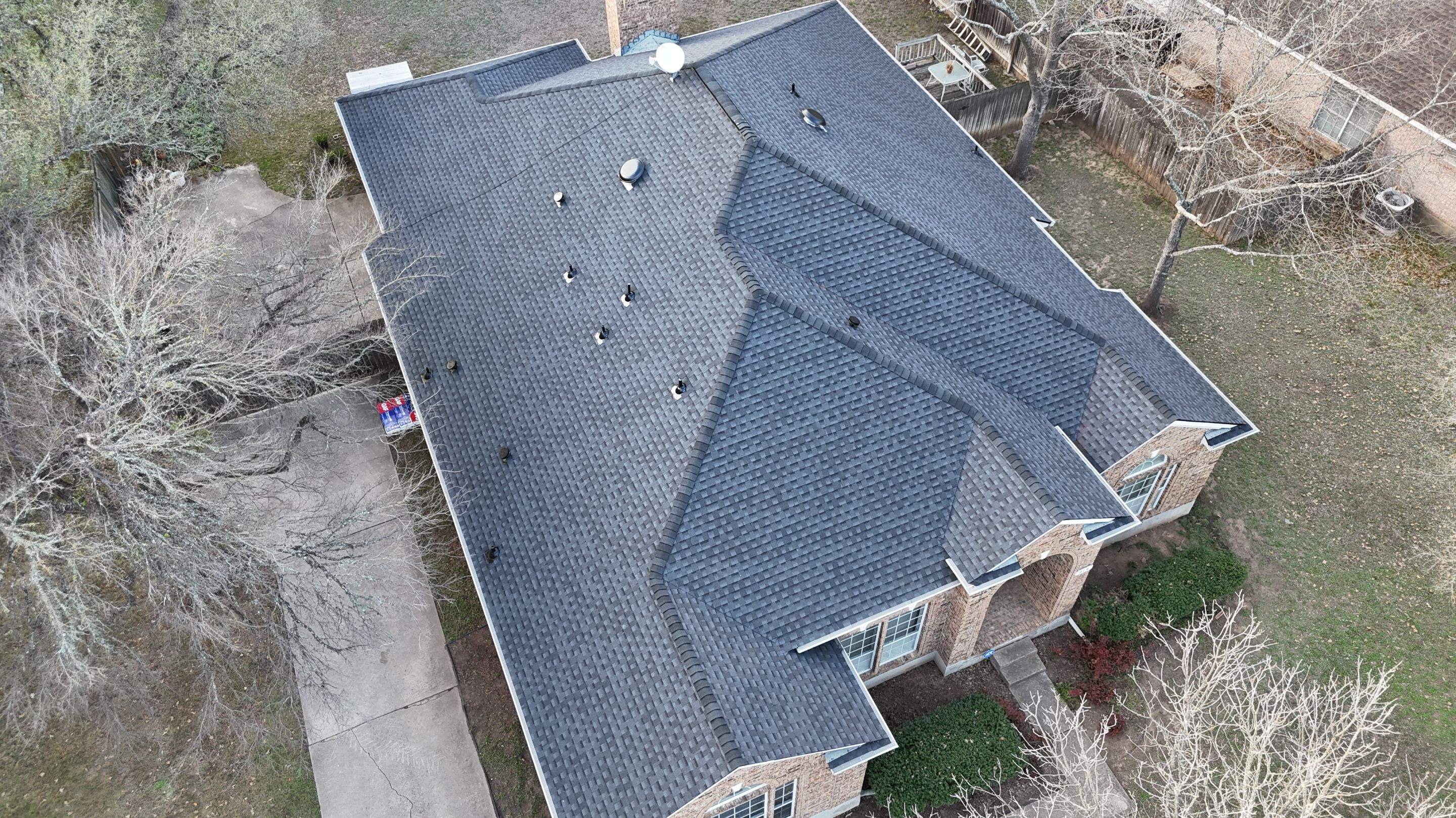 Charcoal - GAF Timberline HDZ by RoofsOnly.com