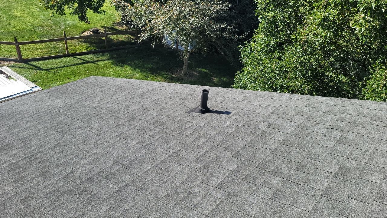ATLAS PINNACLE COLOR: COASTAL GRANITE by Eagle Eye Roofing