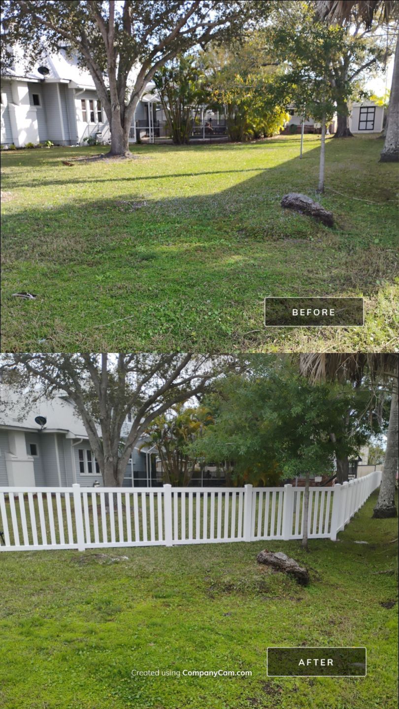 Vinyl Fence for Valerie's House by True Fence LLC