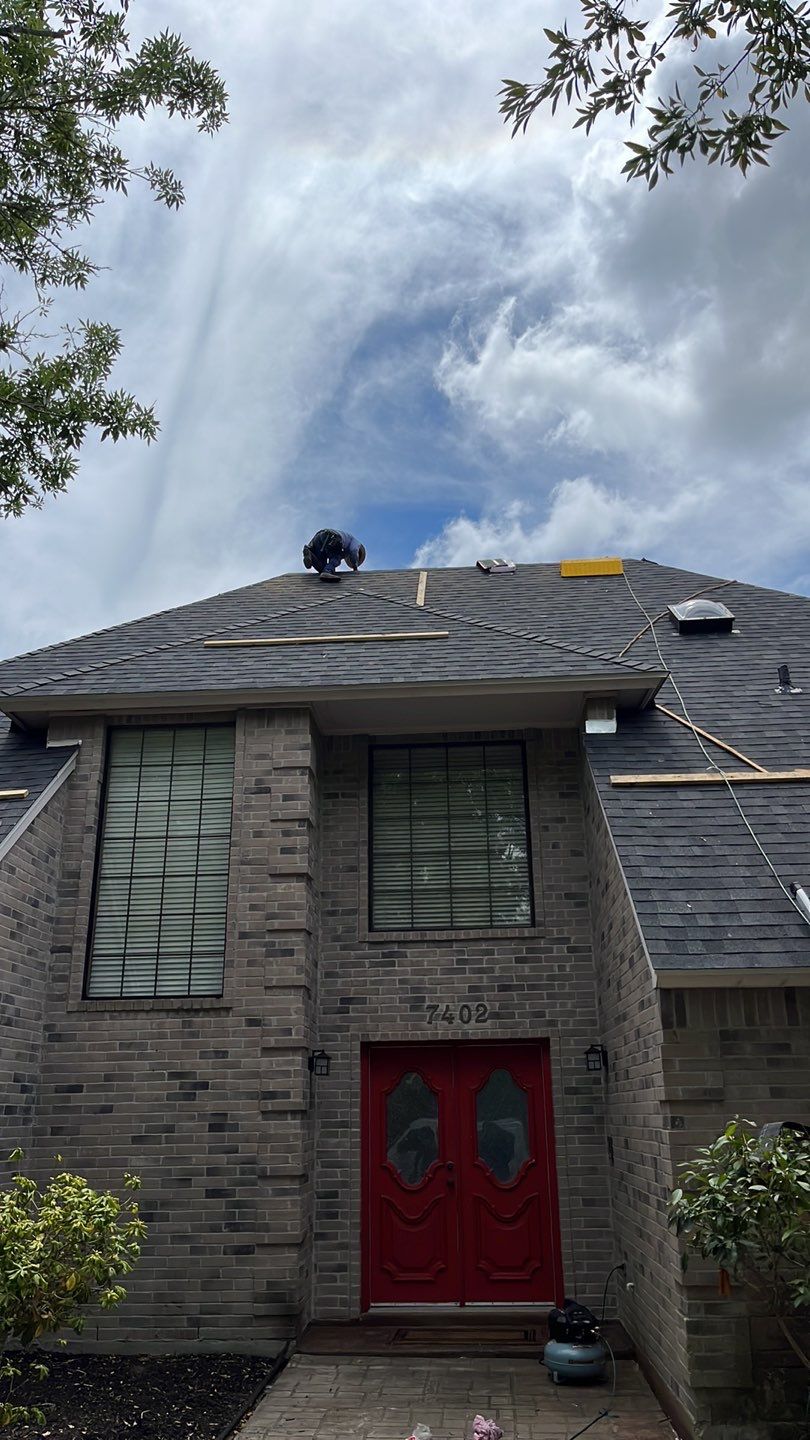 Grey is the new Black by Bayfront Roofing and Construction
