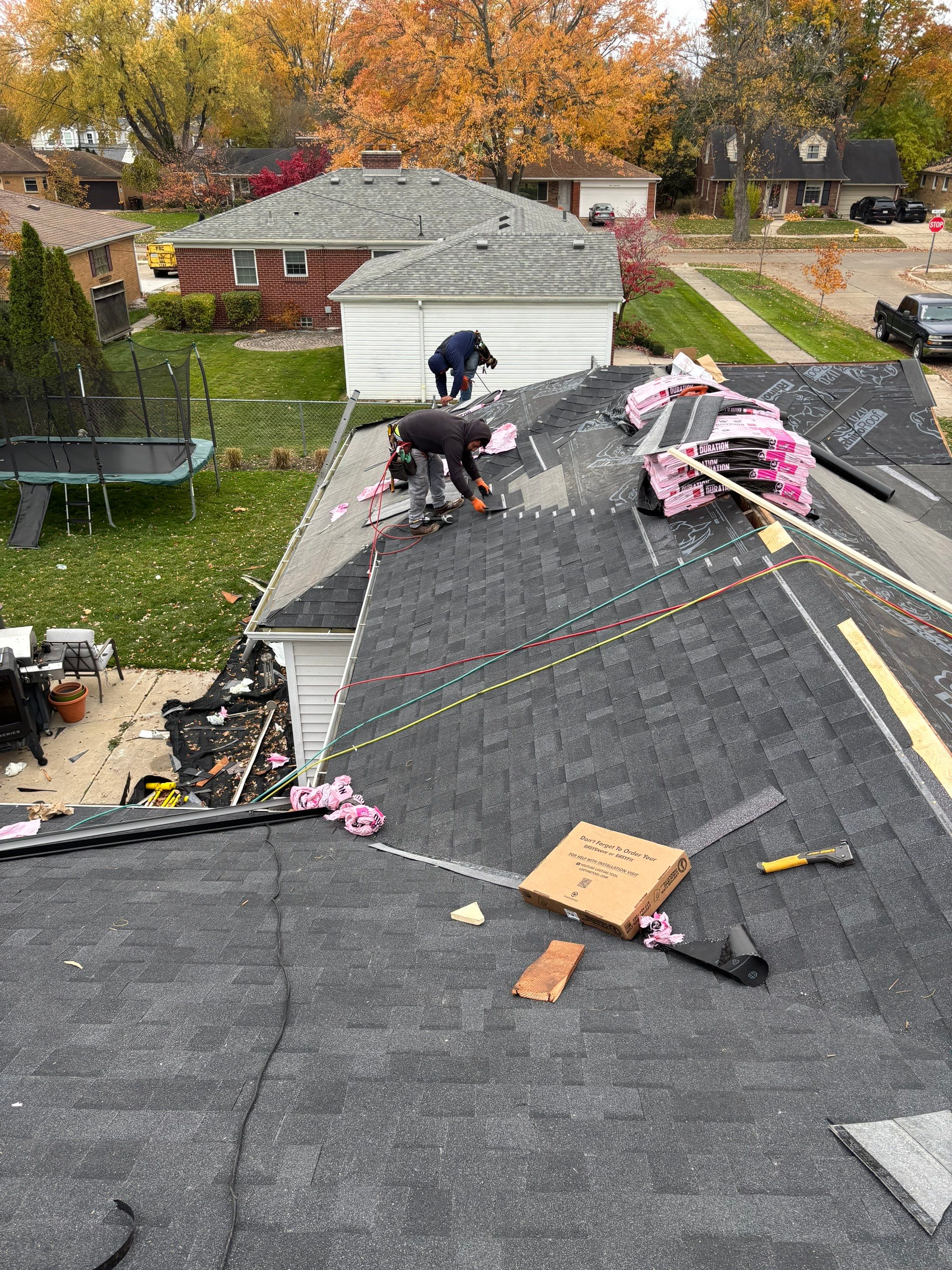 Roof Replacement using Owens Corning Onyx Black by 180 Contractors