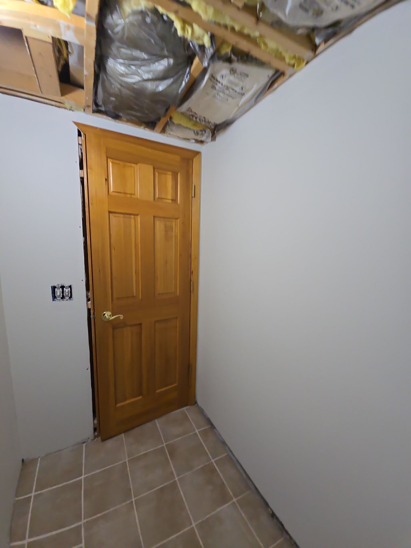 Tour the entire process of painting an interior by The Hillcrest Company 