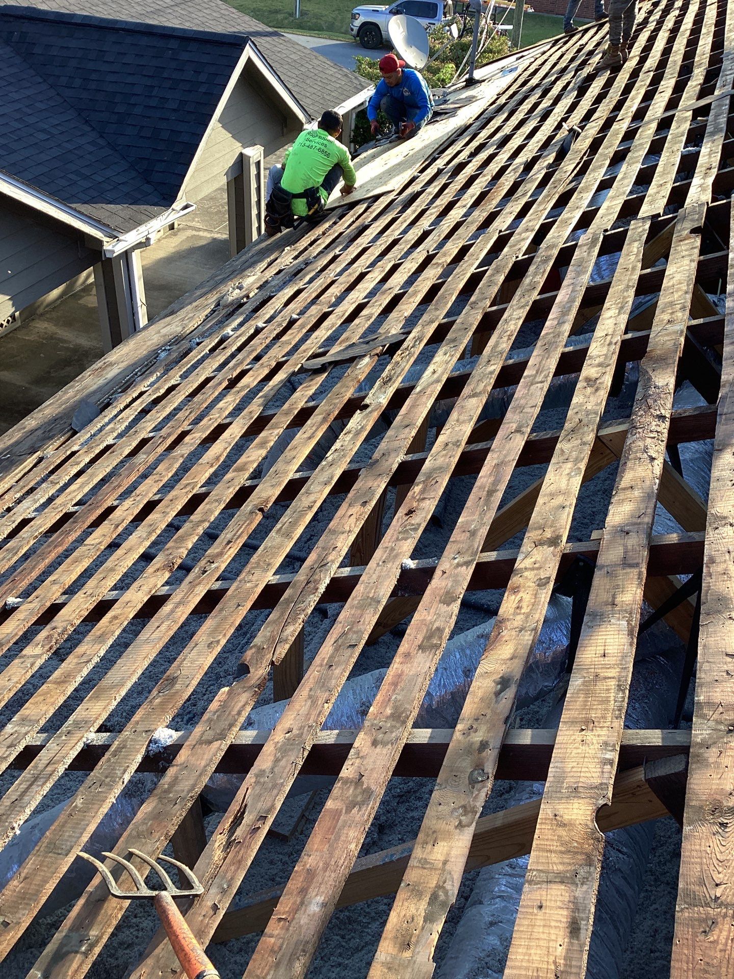 Residential Roofing Installation using Owen's Corning Duration (Lifetime) Shingles by Roof Repair Company