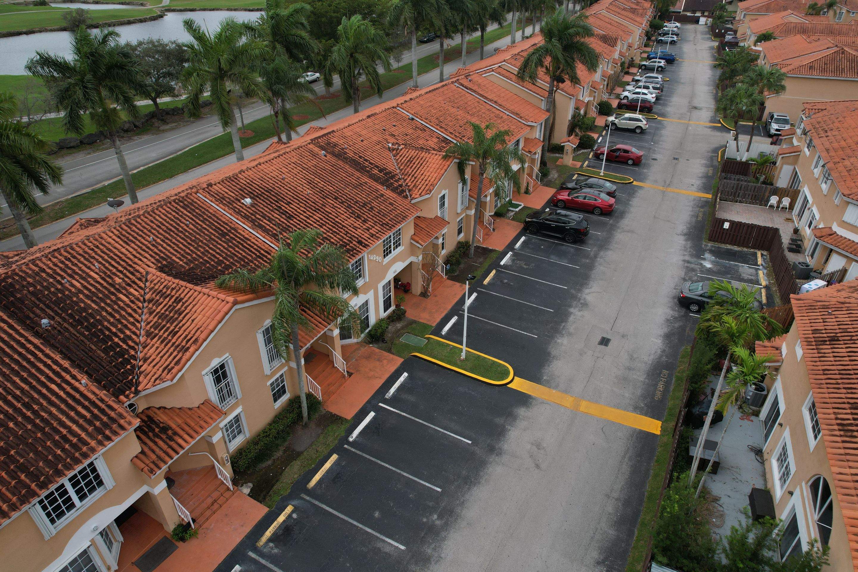 SIENNA VILLAS CONDO - BLDG 14230 by Souffront Construction & Engineering