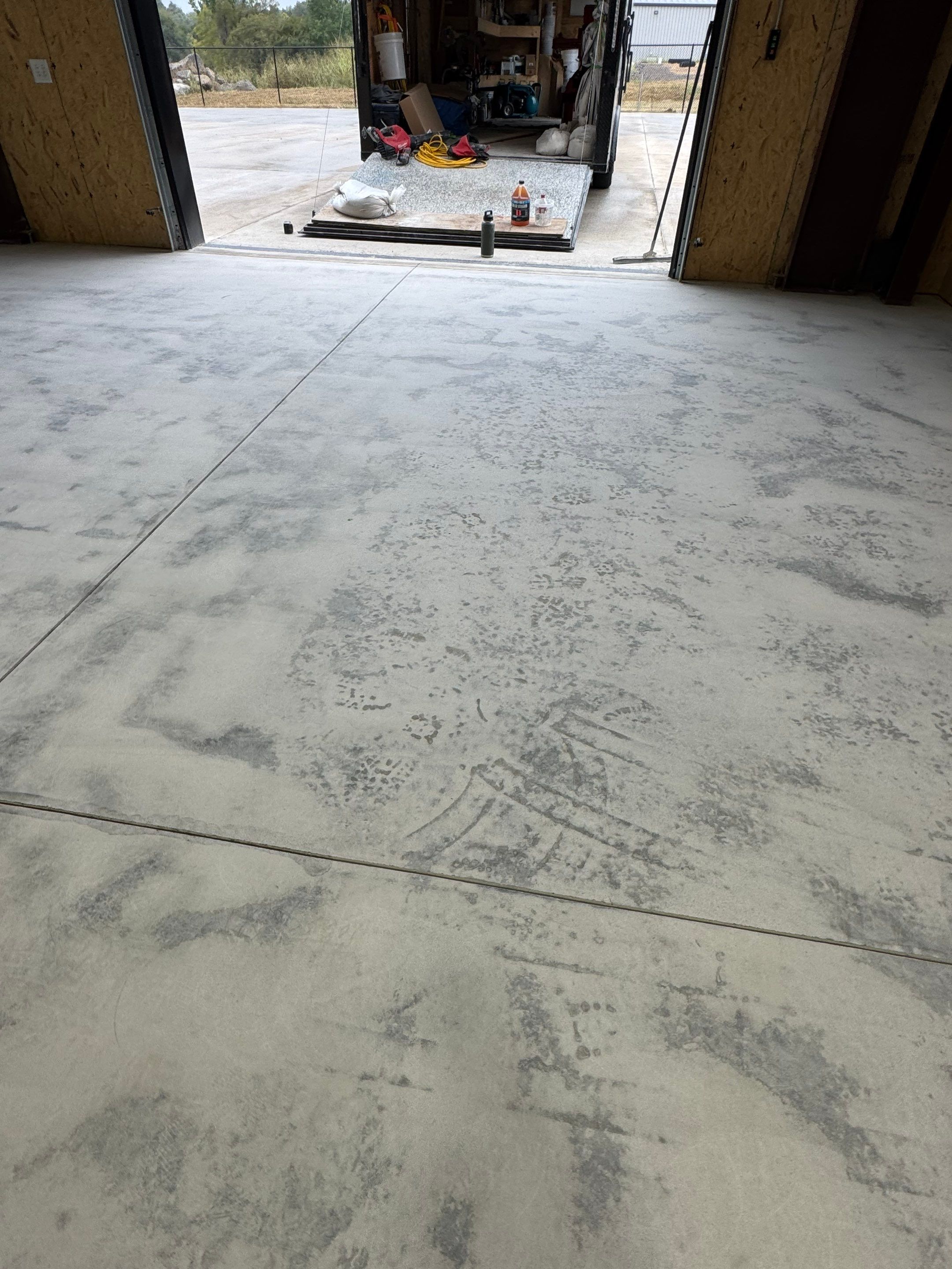 Commercial Workshop for Trucking Company by Endure Concrete Coatings