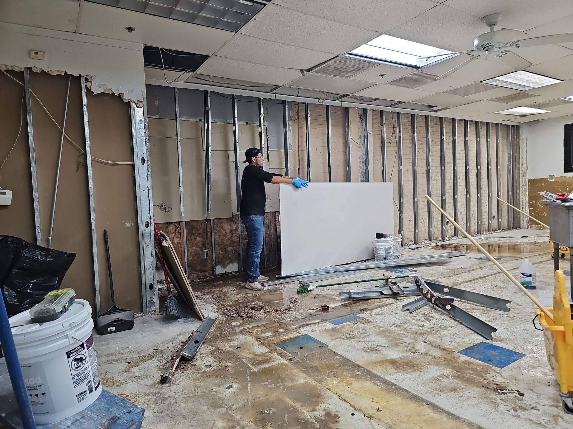 C-Store renovation at Dallas Life by EL-GC LLC 