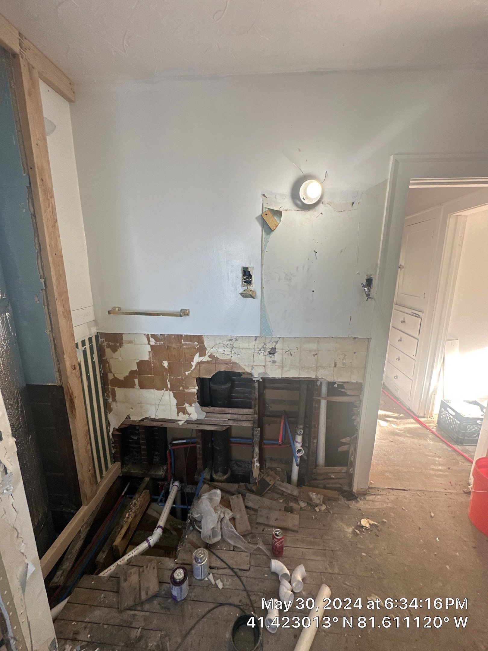 Garfield Heights Single Family Full Remodel by Reinovation