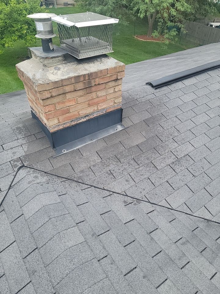Brand: Atlas Pinnacle Color: Pristine Scotchgard Black Drip: White by Eagle Eye Roofing