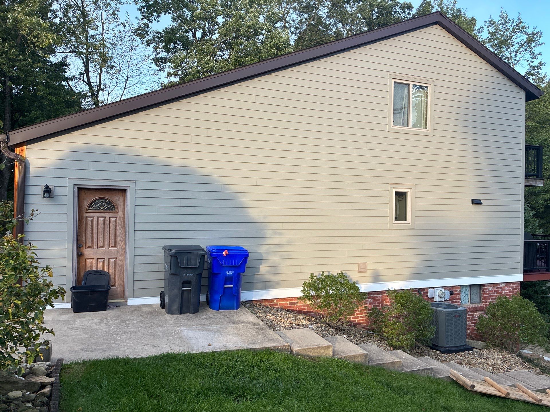 Home Siding Renovation Featuring James Hardie Monterey Taupe Siding by Ideal Siding Pittsburgh