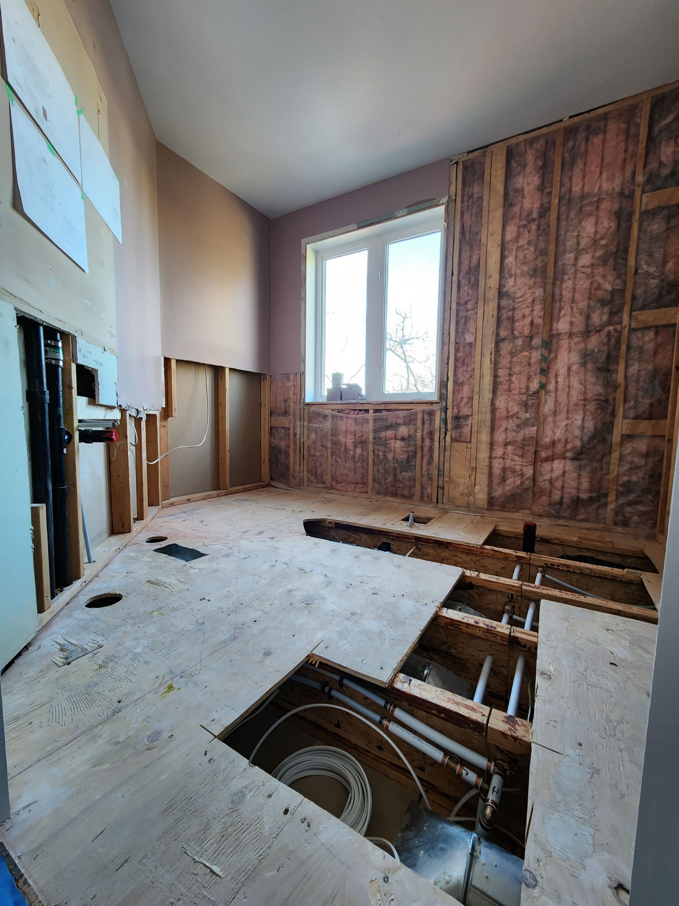 Bathroom remodel by Eco-Nature Construction Inc.