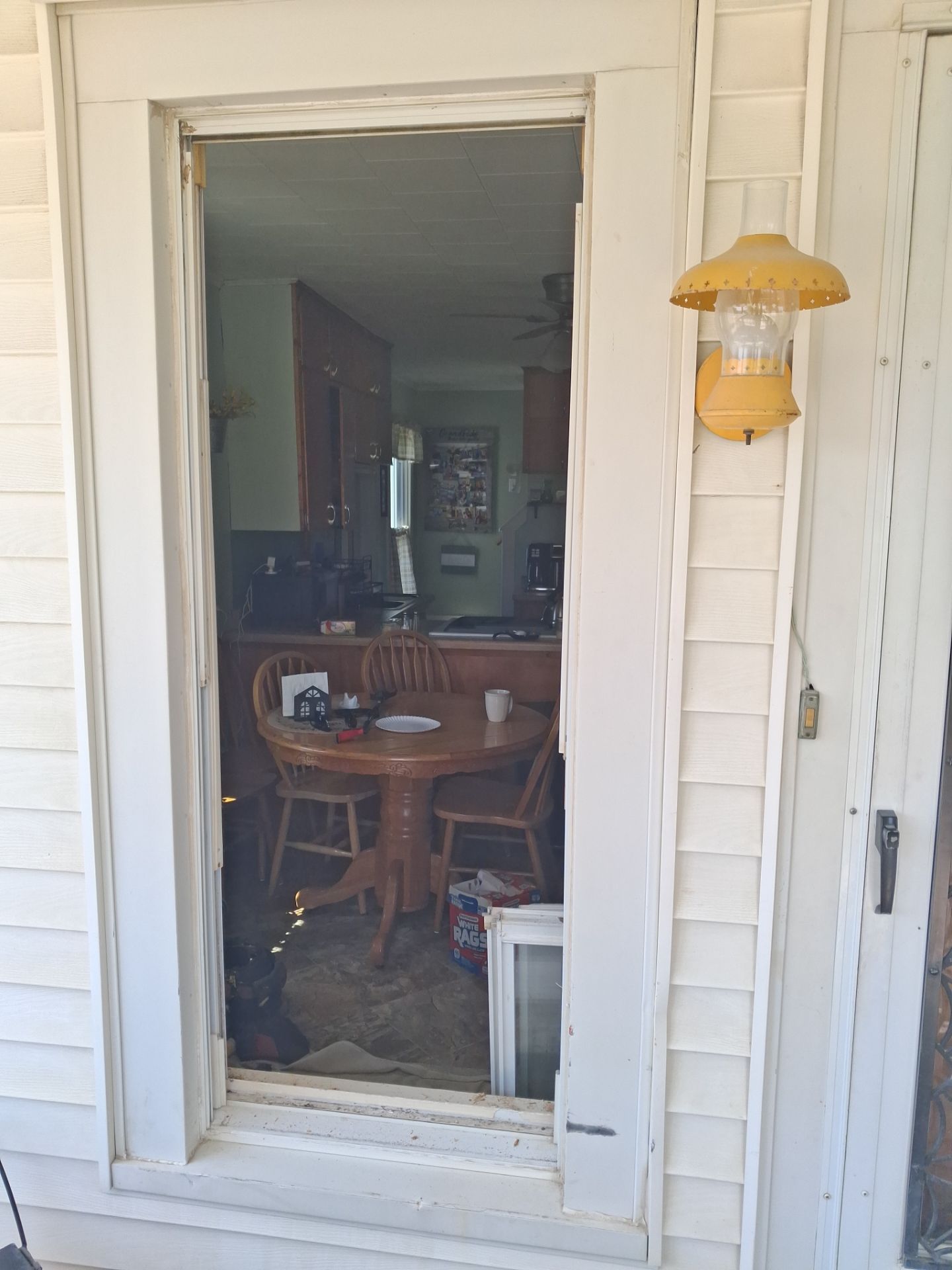 A Fresh Look with Midway Hawthorn Series Windows by United Windows and Siding LLC