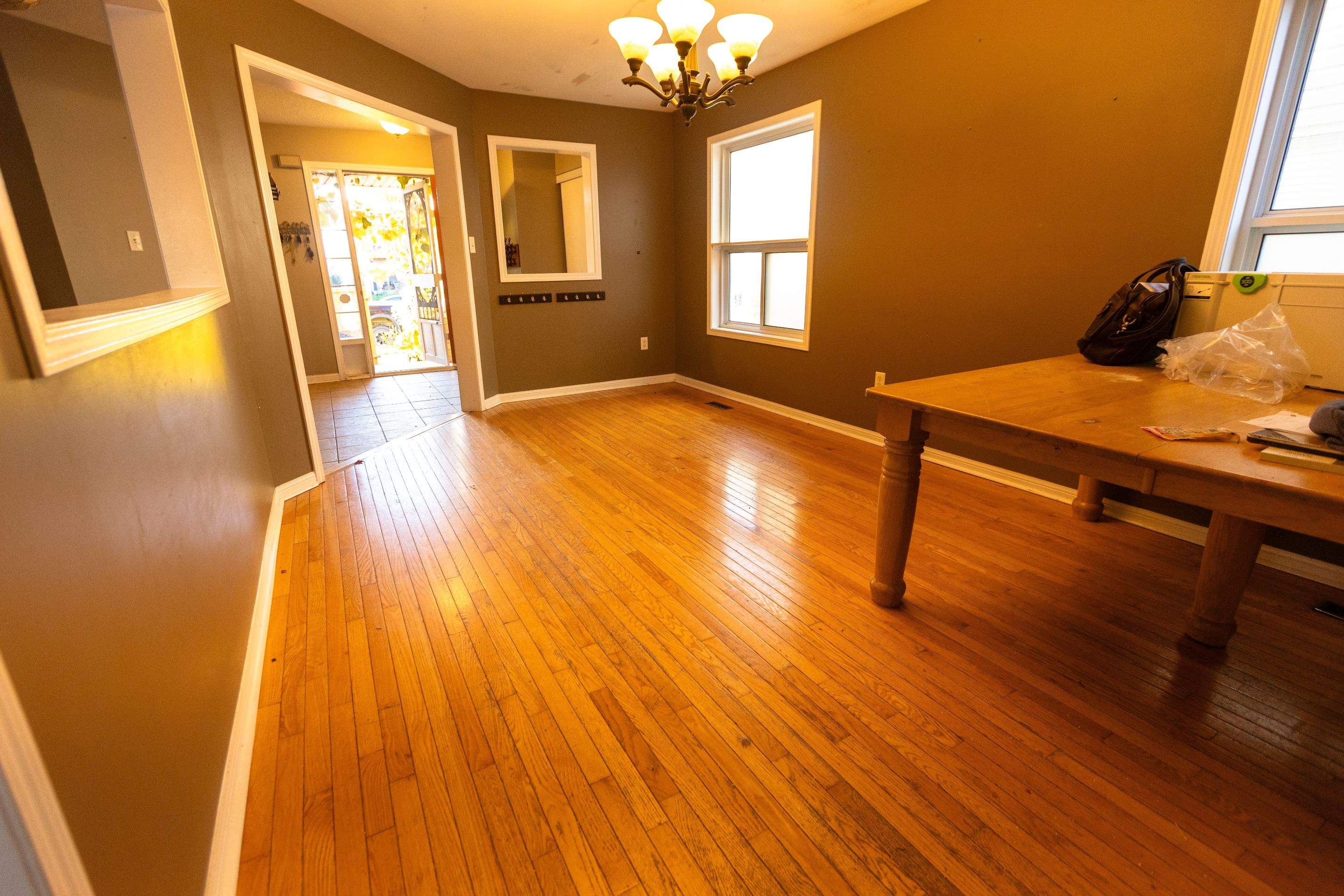 Bowmanville Main Floor Reno by Cornerstone Construction