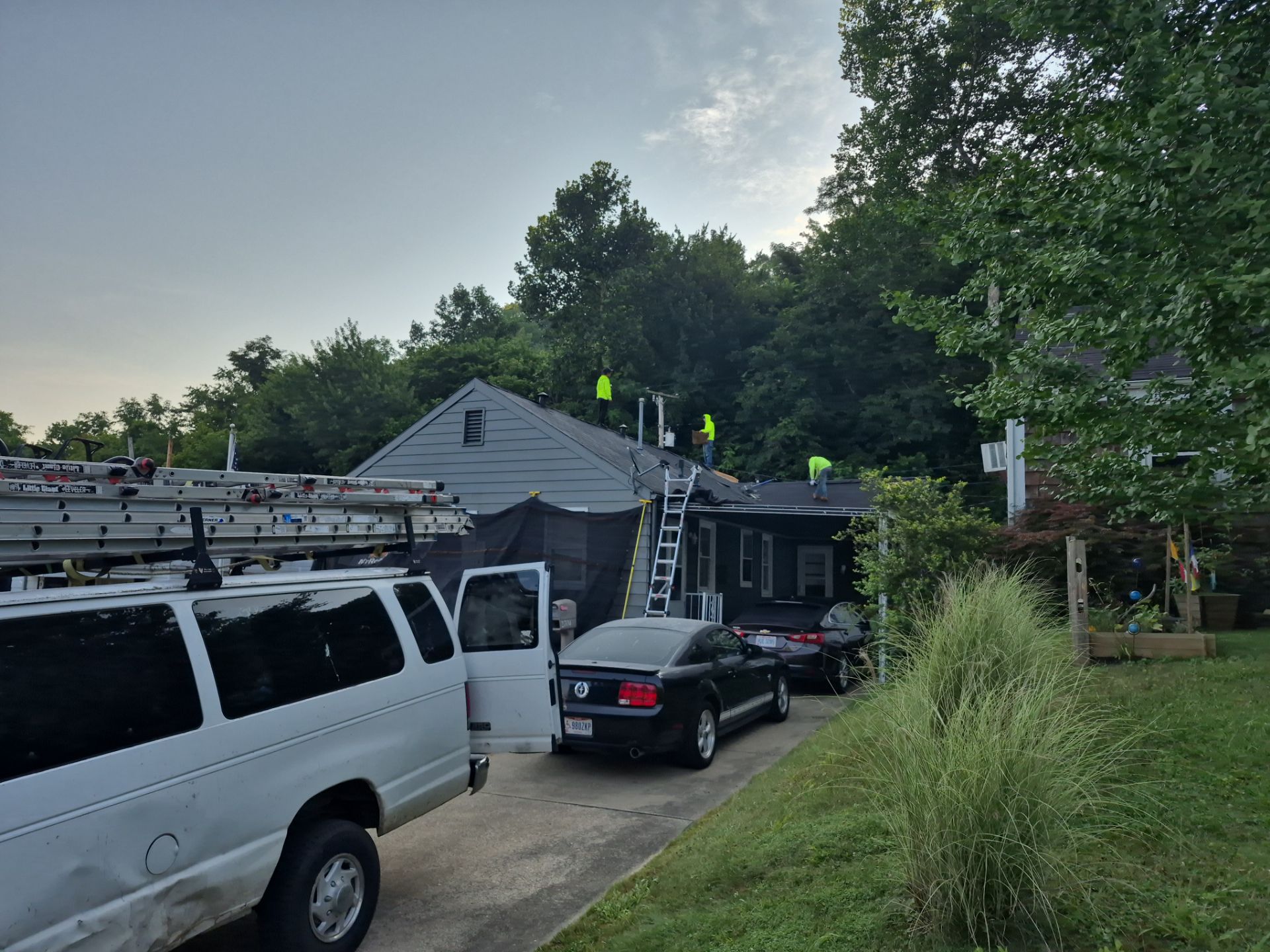 🖤 Sleek. Bold. Built to Last — Granite Black in Portsmouth! by Mr. Roofer