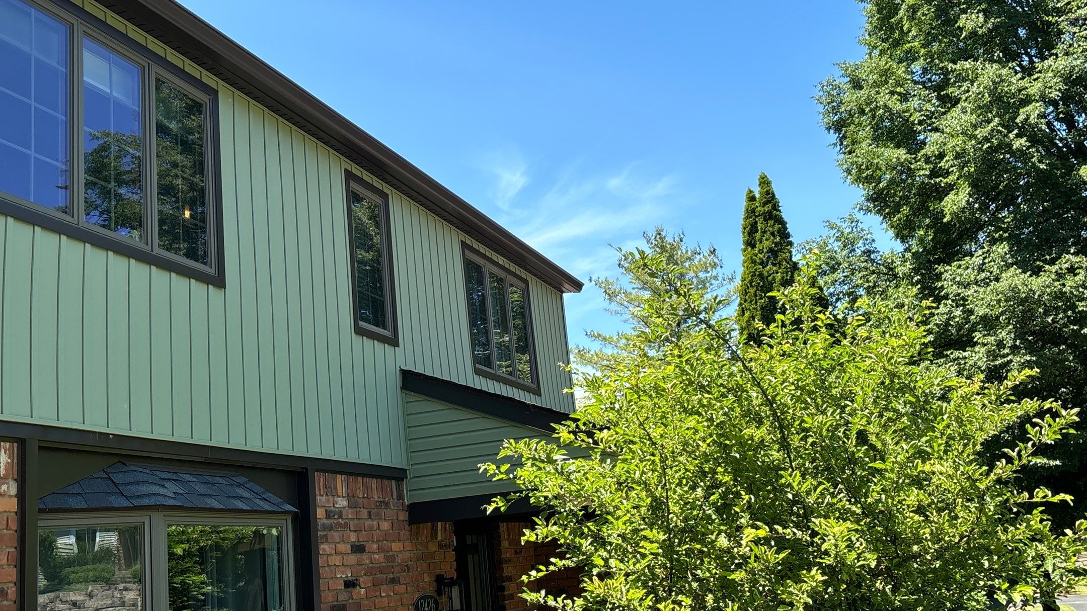 Siding Replacement using Alside D4 Odyssey-Plus Dutchlap by 180 Contractors