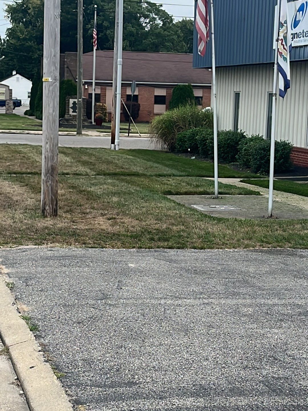 Full service mow and fertilizer before and after treatments using Fertilizer/Lime/and Mowing by GrassBusters, Inc.
