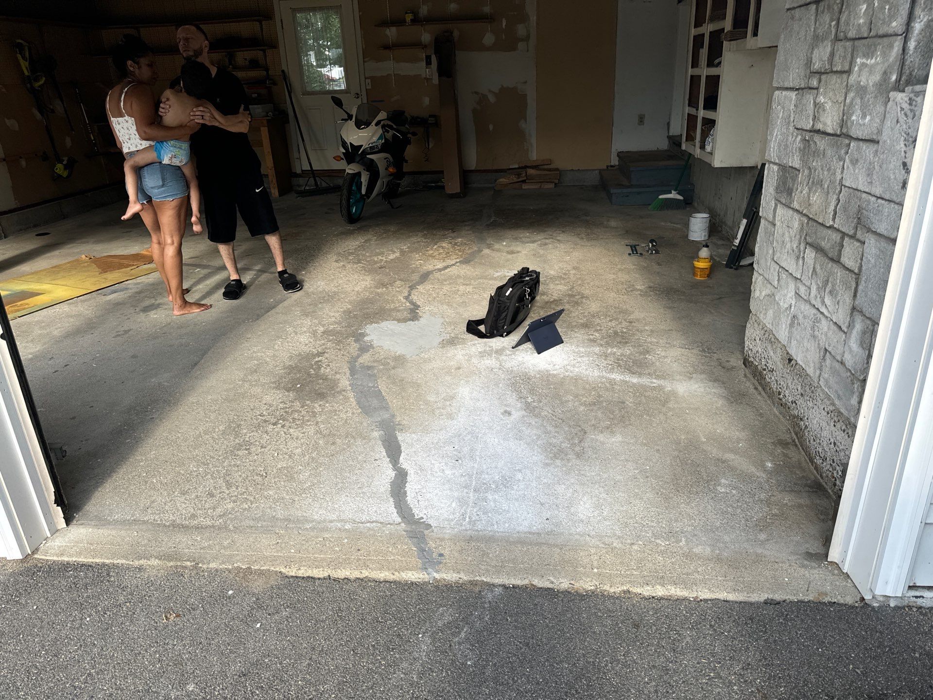 Garage in Nashua, NH 03060 by Symphony Concrete Coatings