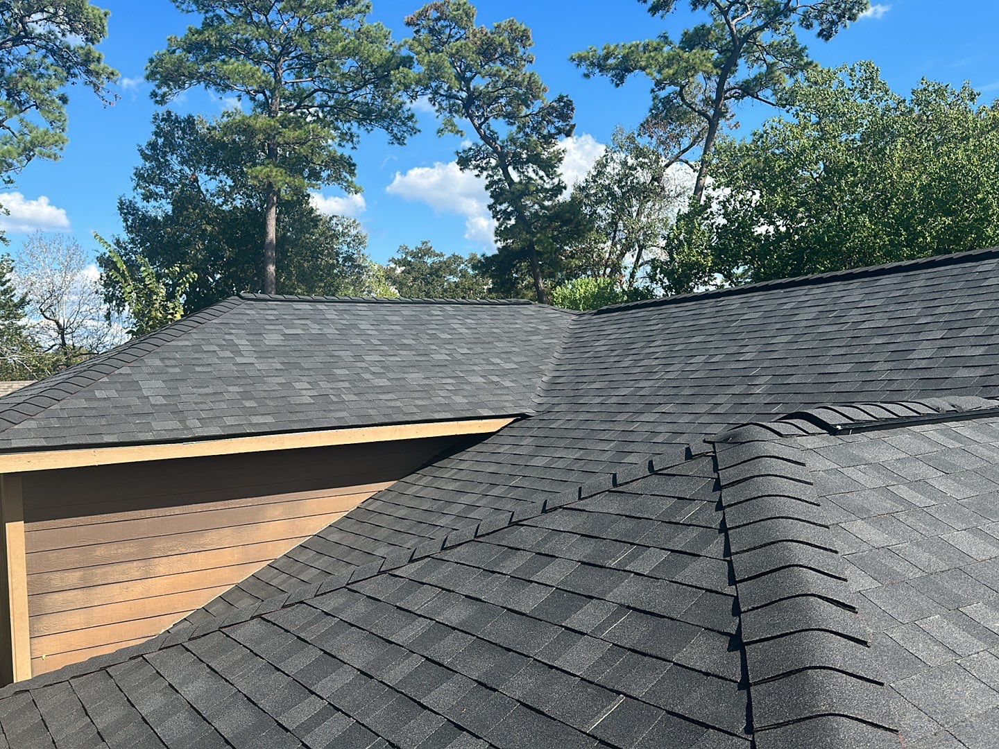 Residential Roofing Installation using Owen's Corning Duration (Lifetime) Shingles by Roof Repair Company