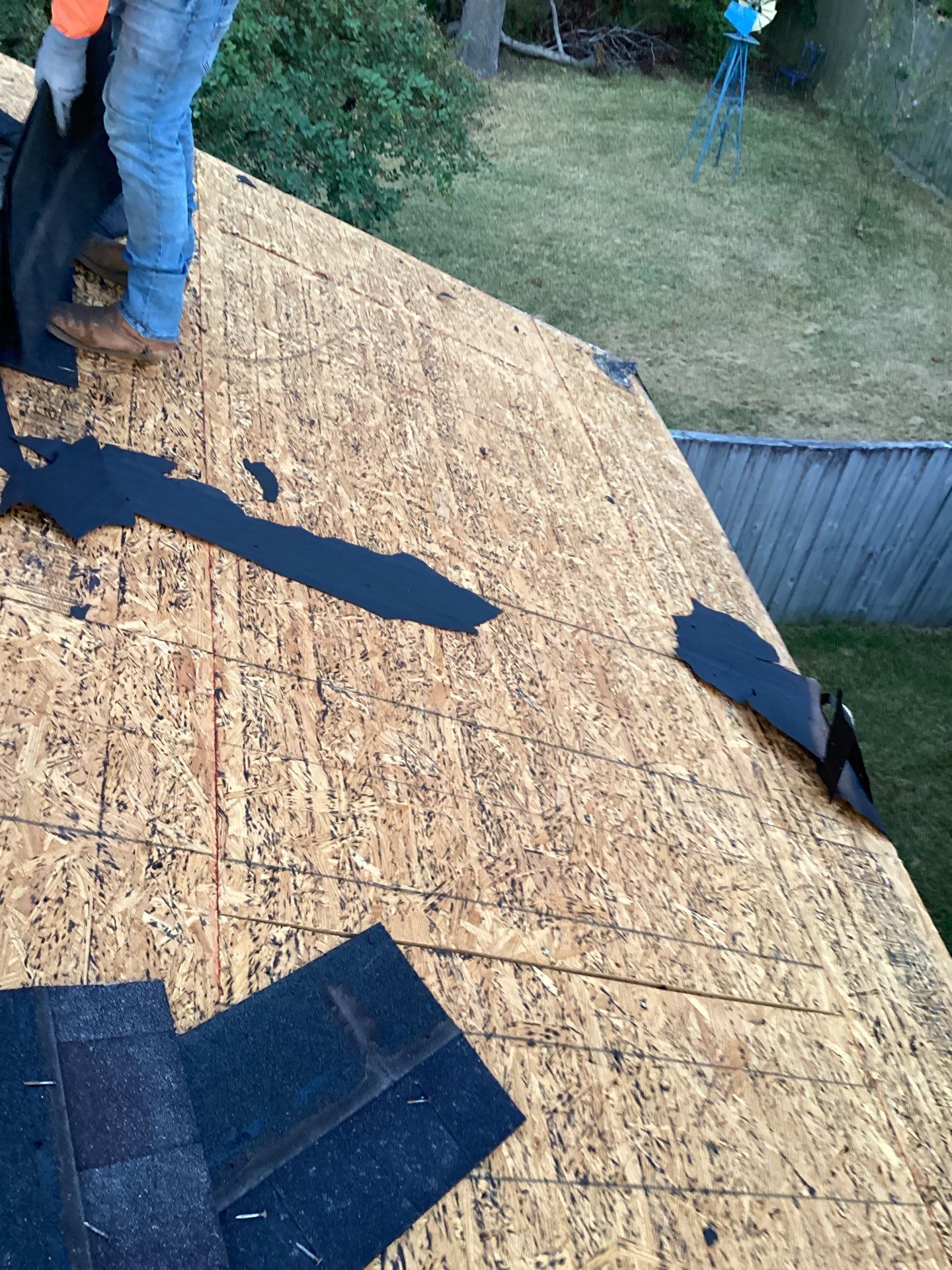 Residential Roofing Installation using Owen's Corning Duration (Lifetime) Shingles by Roof Repair Company