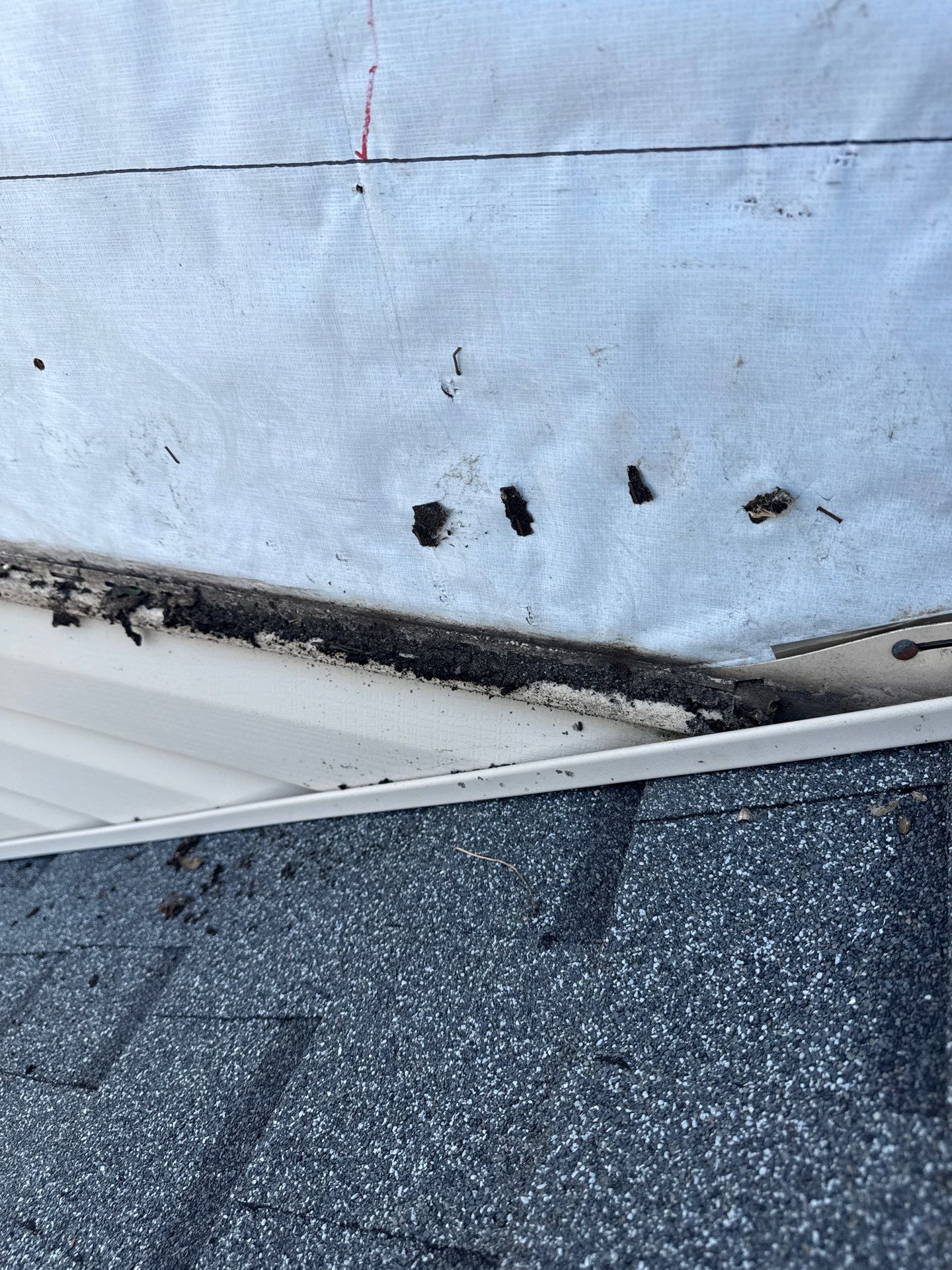 Vinyl Siding and Roof Flashing Repair in Thurmont, Maryland by Frederick Roof Repair
